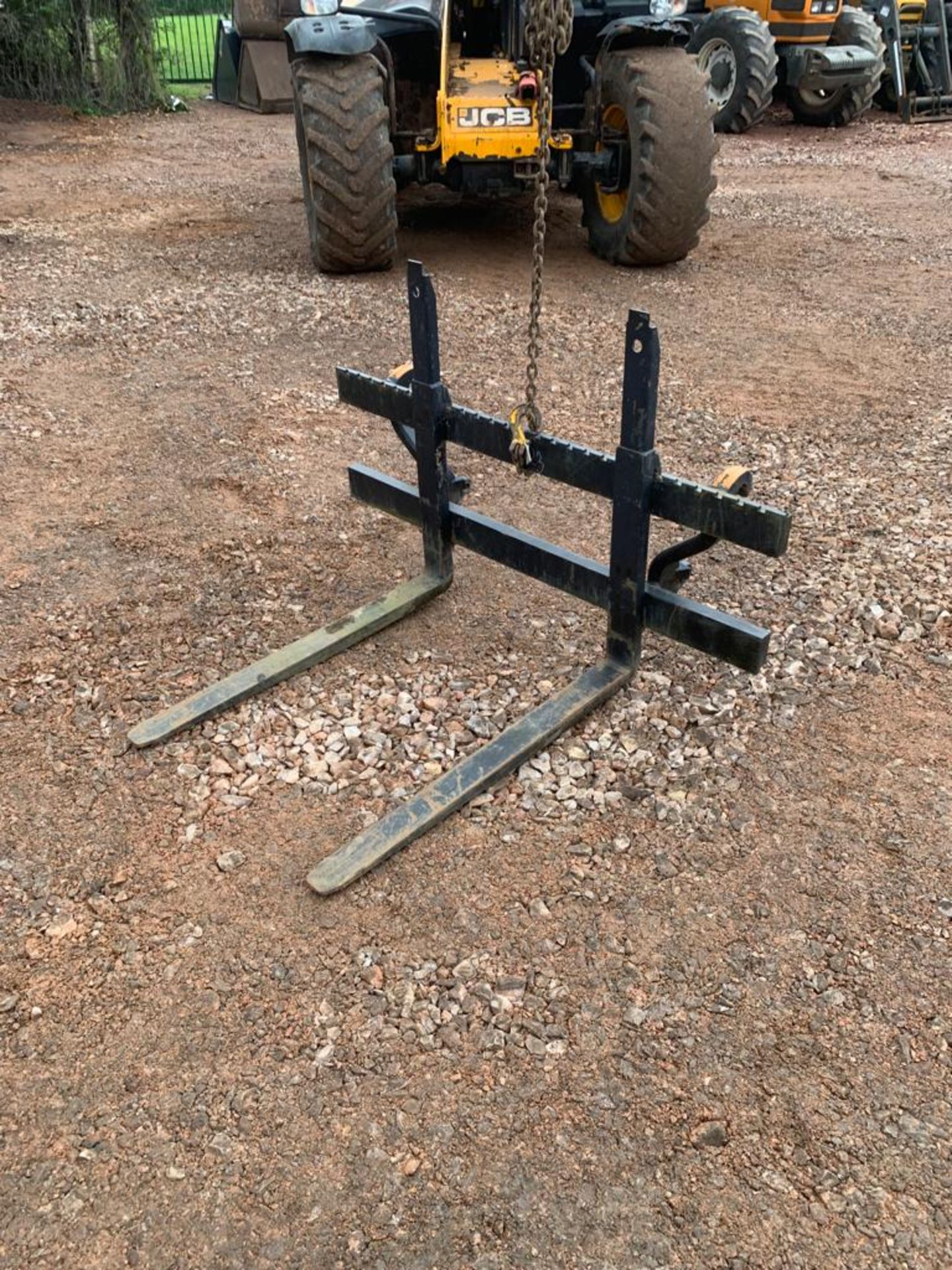 EURO 8 PALLET FORKS - Image 2 of 4