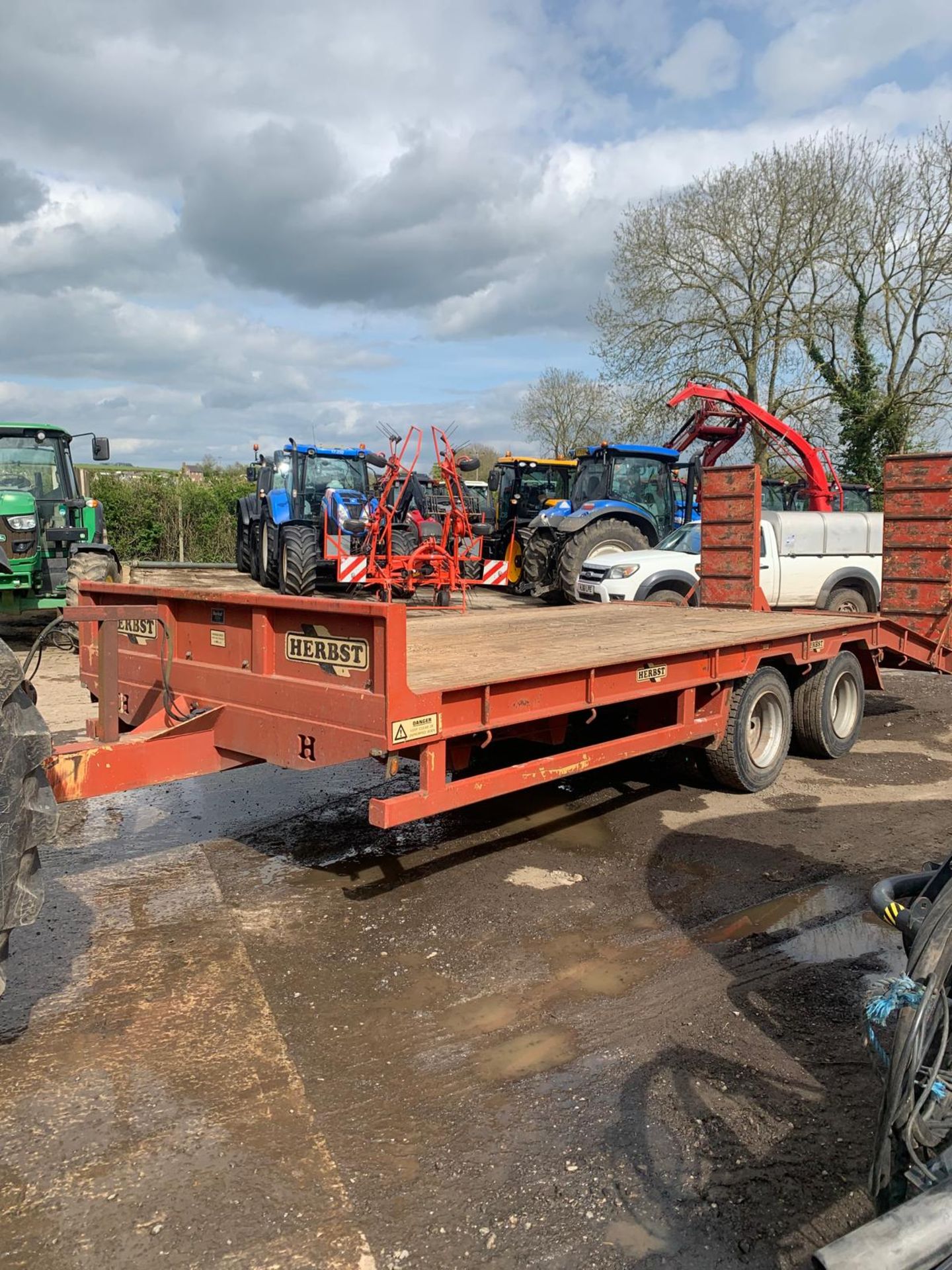 HERBST 24FT LOW LOADER TRAILER - Image 5 of 6