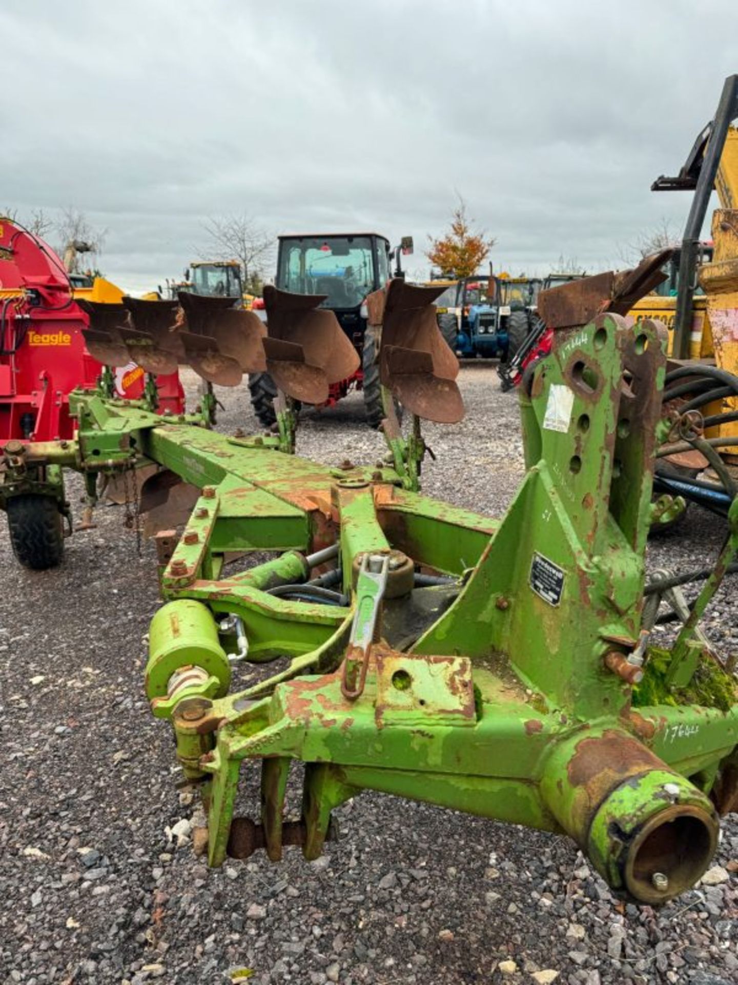 DOWDESWELL DP130S, 5 + 1 , 6 FURROW PLOUGH