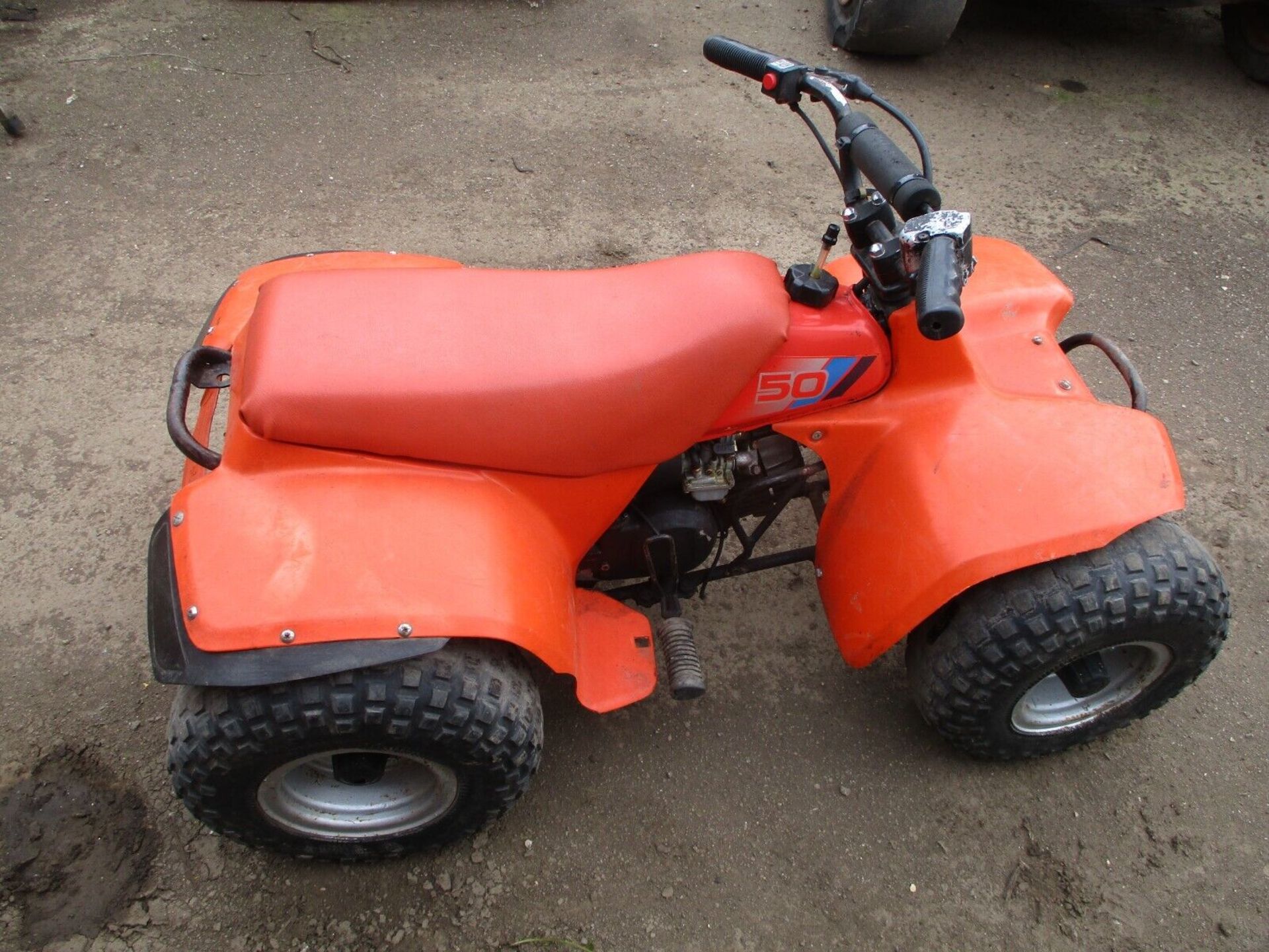 SUZUKI LT 50 QUAD BIKE - Image 4 of 6