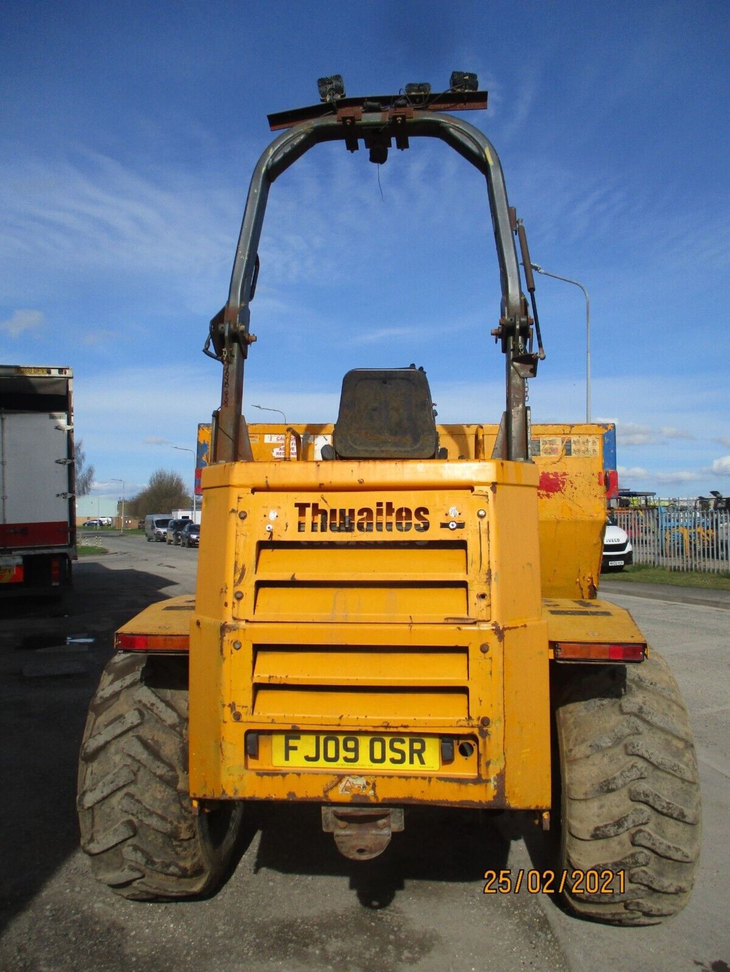 YEAR 2009 THWAITES 9 TON DUMPER - Image 7 of 13