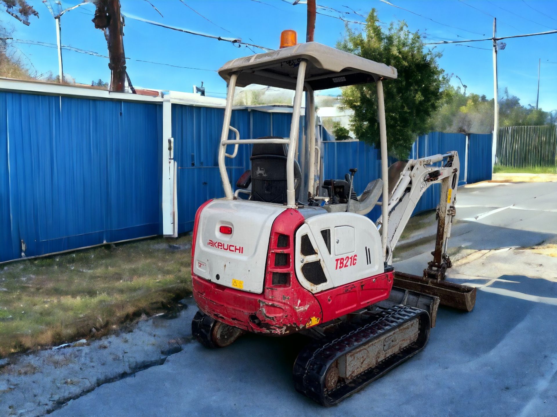 "ENHANCED EFFICIENCY: 2015 TAKEUCHI TB216 MINI EXCAVATOR - LOW HOURS, HIGH CAPABILITY!" - Image 3 of 11