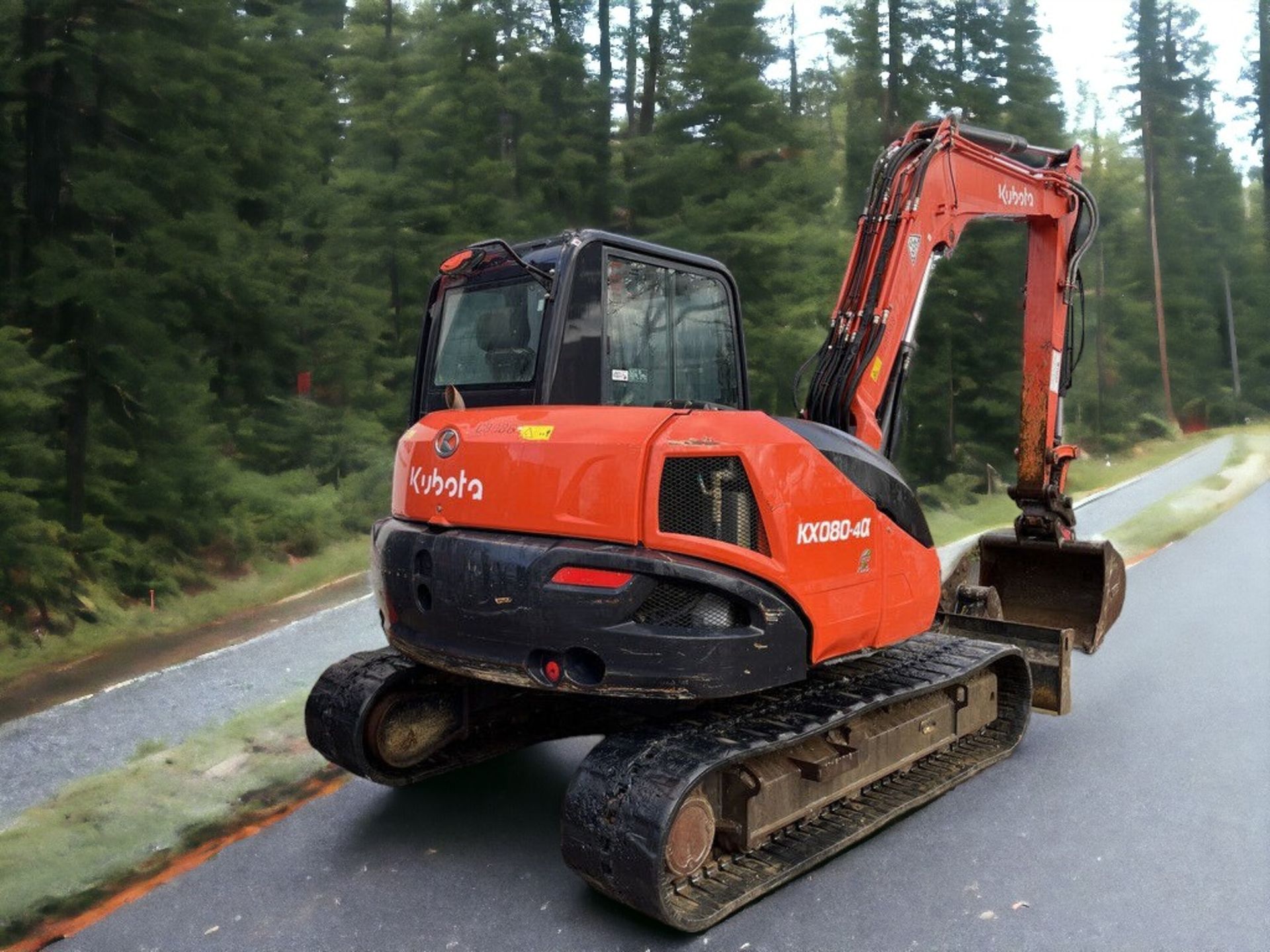 POWERFUL PERFORMANCE, LOW HOURS: 2018 KUBOTA KX080-4 MIDI EXCAVATOR - Image 10 of 12