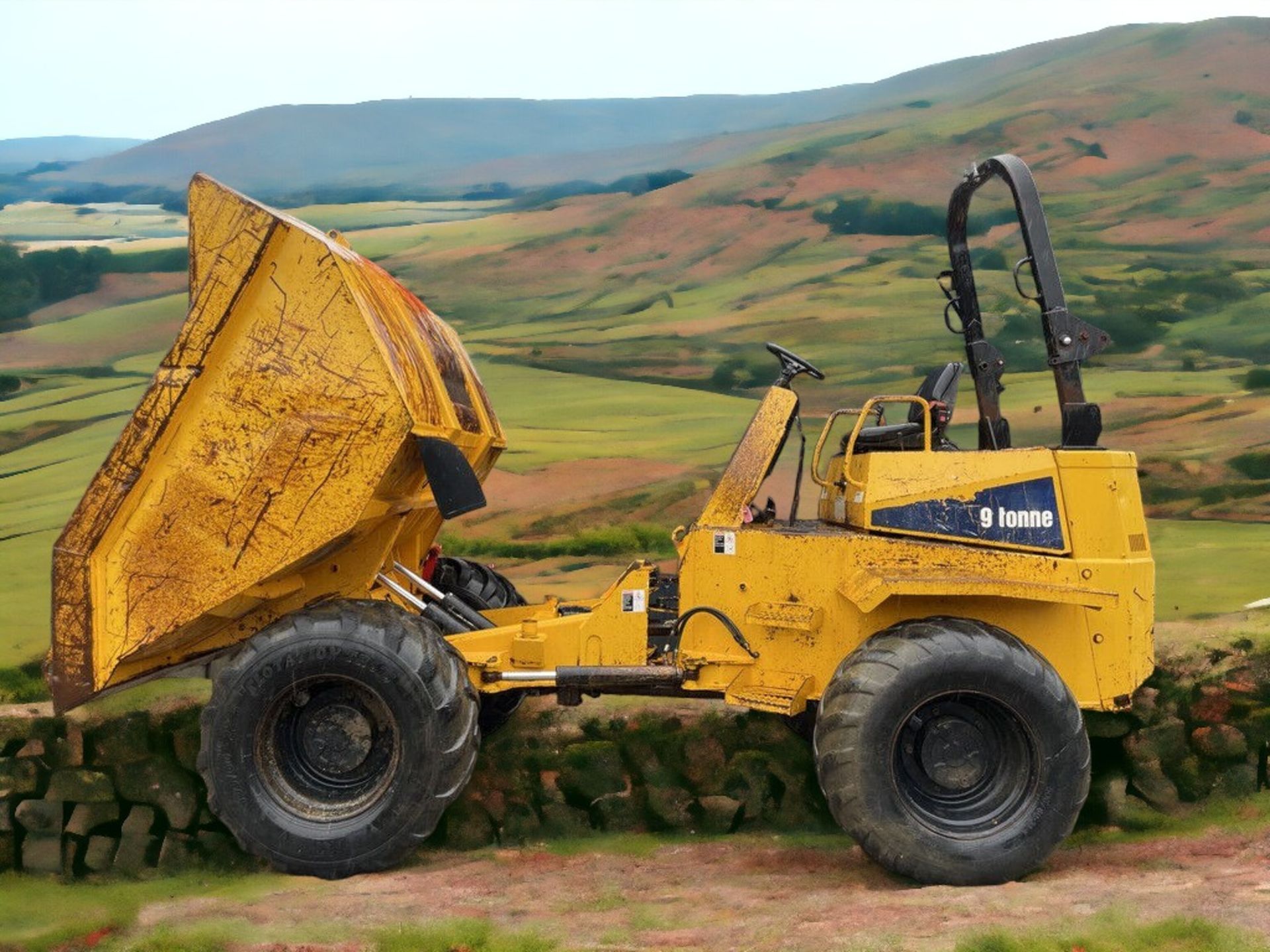 AUCTION LISTING: THWAITES 9 TONNE DUMPER- YEAR : 2005 - Image 9 of 11