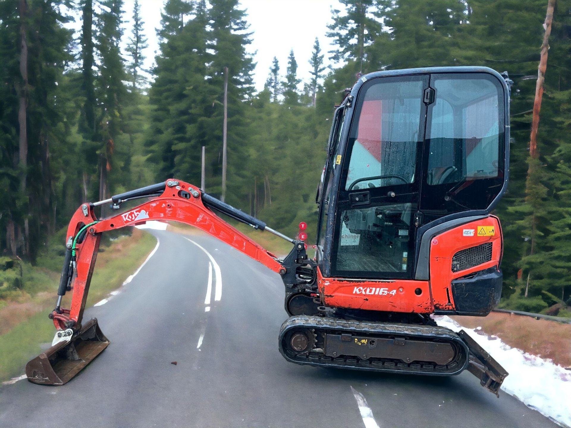 2015 KUBOTA KX016-4 MINI EXCAVATOR - LOW HOURS, HIGH PERFORMANCE - Image 4 of 11