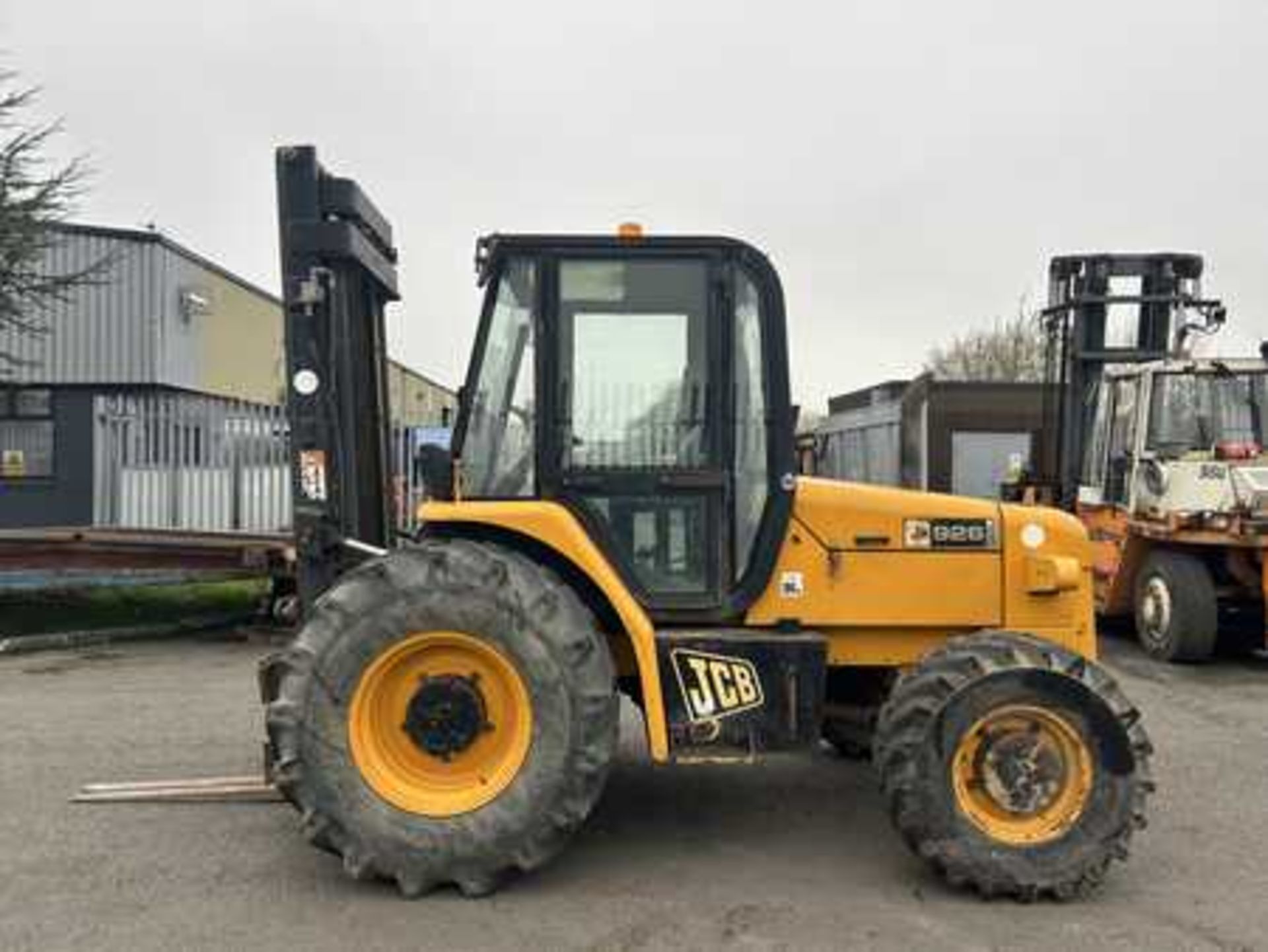 ROUGH TERRAIN FORKLIFTS JCB 926 4X4