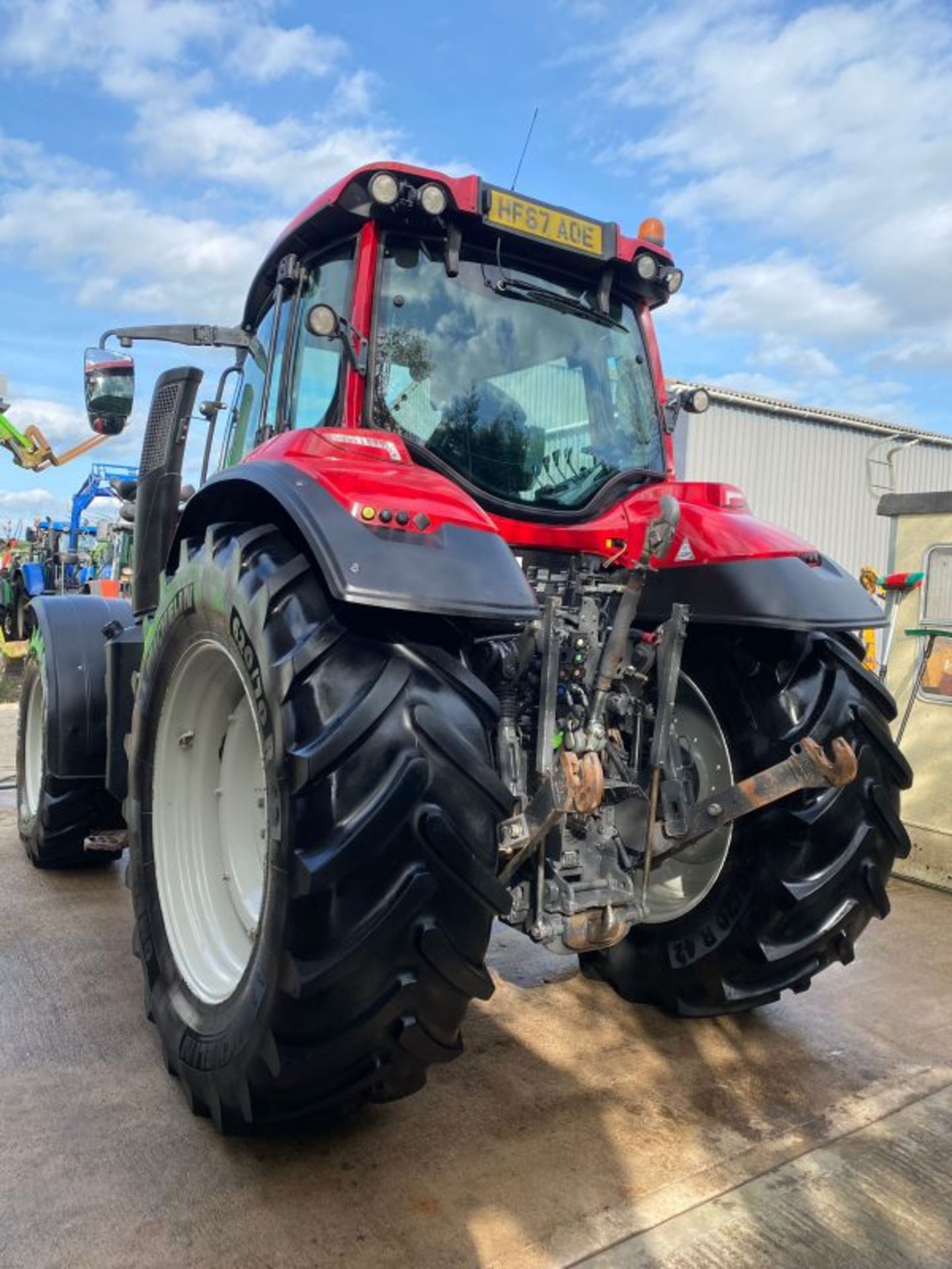 POWERFUL AND RELIABLE 2017 HITECH TRACTOR WITH FRONT LINKAGE! - Image 5 of 21