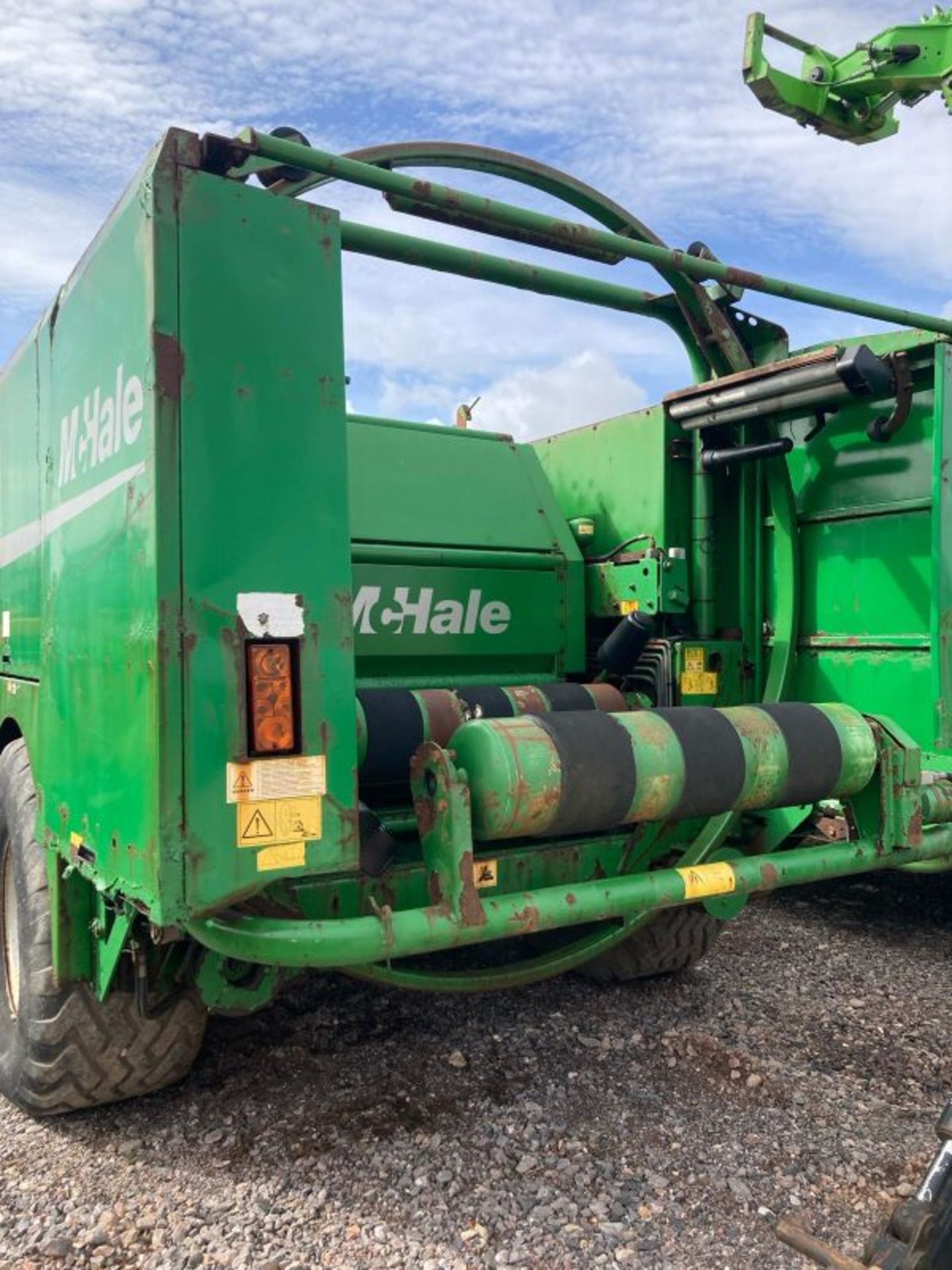 MCHALE FUSHION SINGLE AXLE BALER WRAPPER COMBINATION - Image 7 of 12