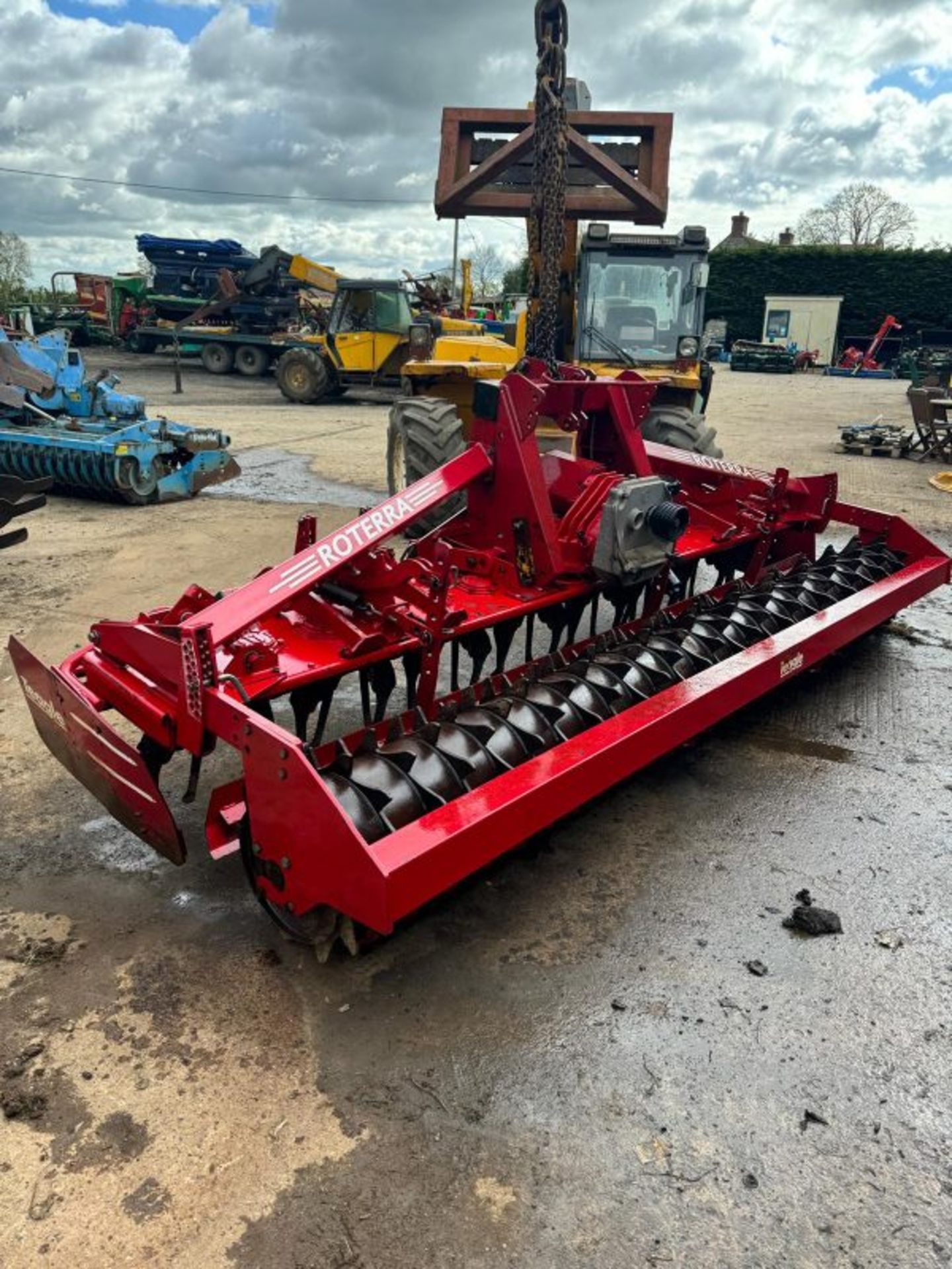 MAXIMIZE FIELD POTENTIAL: TEAGLE ROTERRA 400-55, 4M POWER HARROW & CRUMBLER - Image 7 of 9