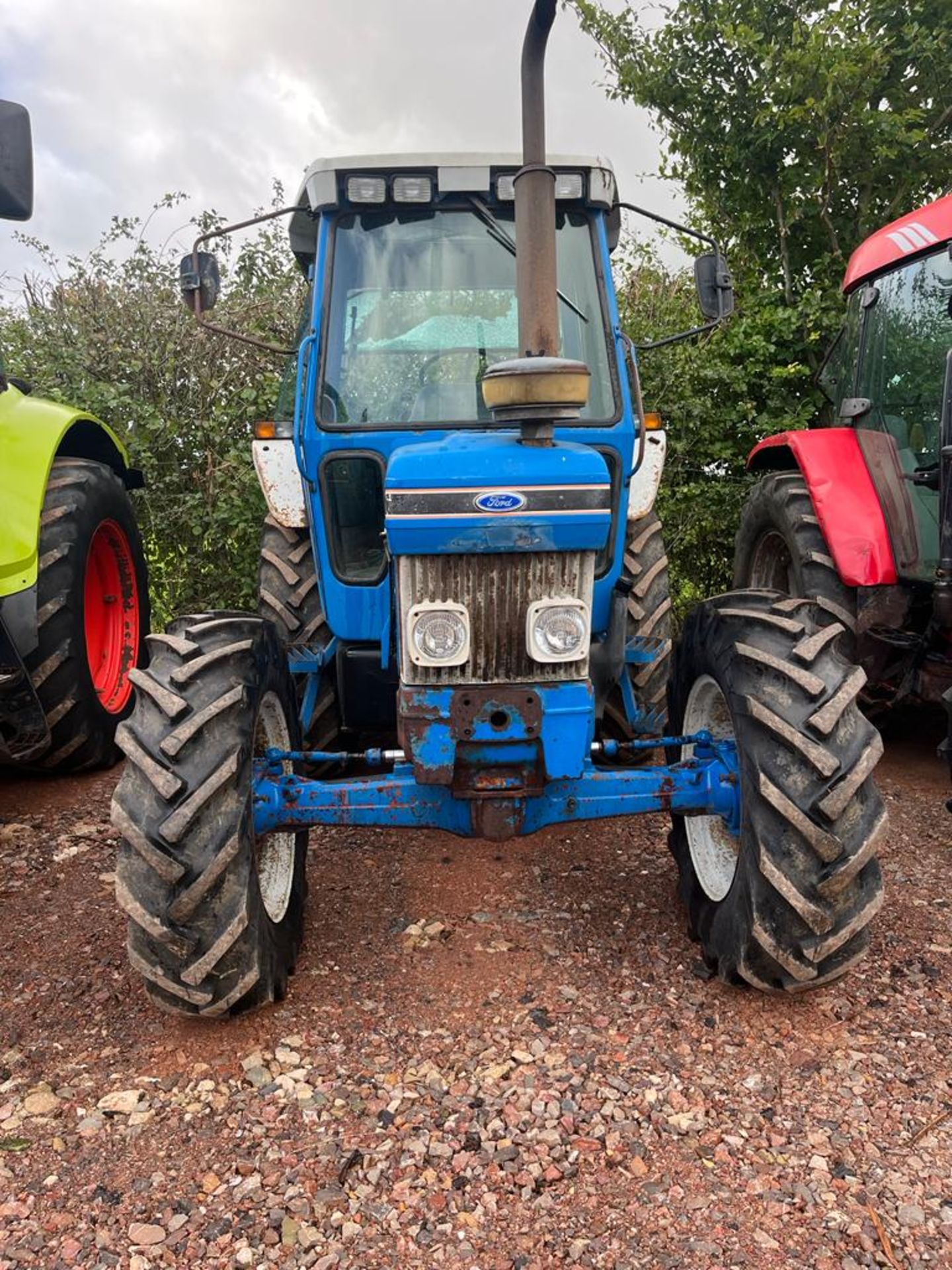 FORD 7610 TRACTOR 7,886 HOURS - Image 2 of 11