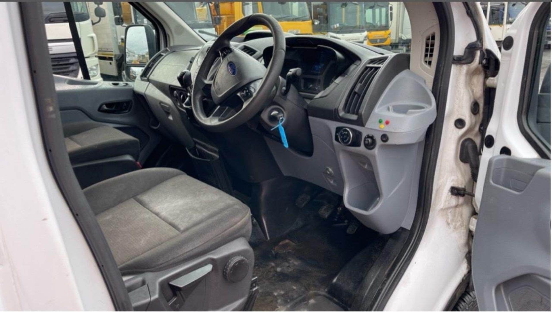 2015 FORD TRANSIT T350 MEDIUM WHEEL BASE - YOUR RELIABLE WORKHORSE - Image 7 of 14