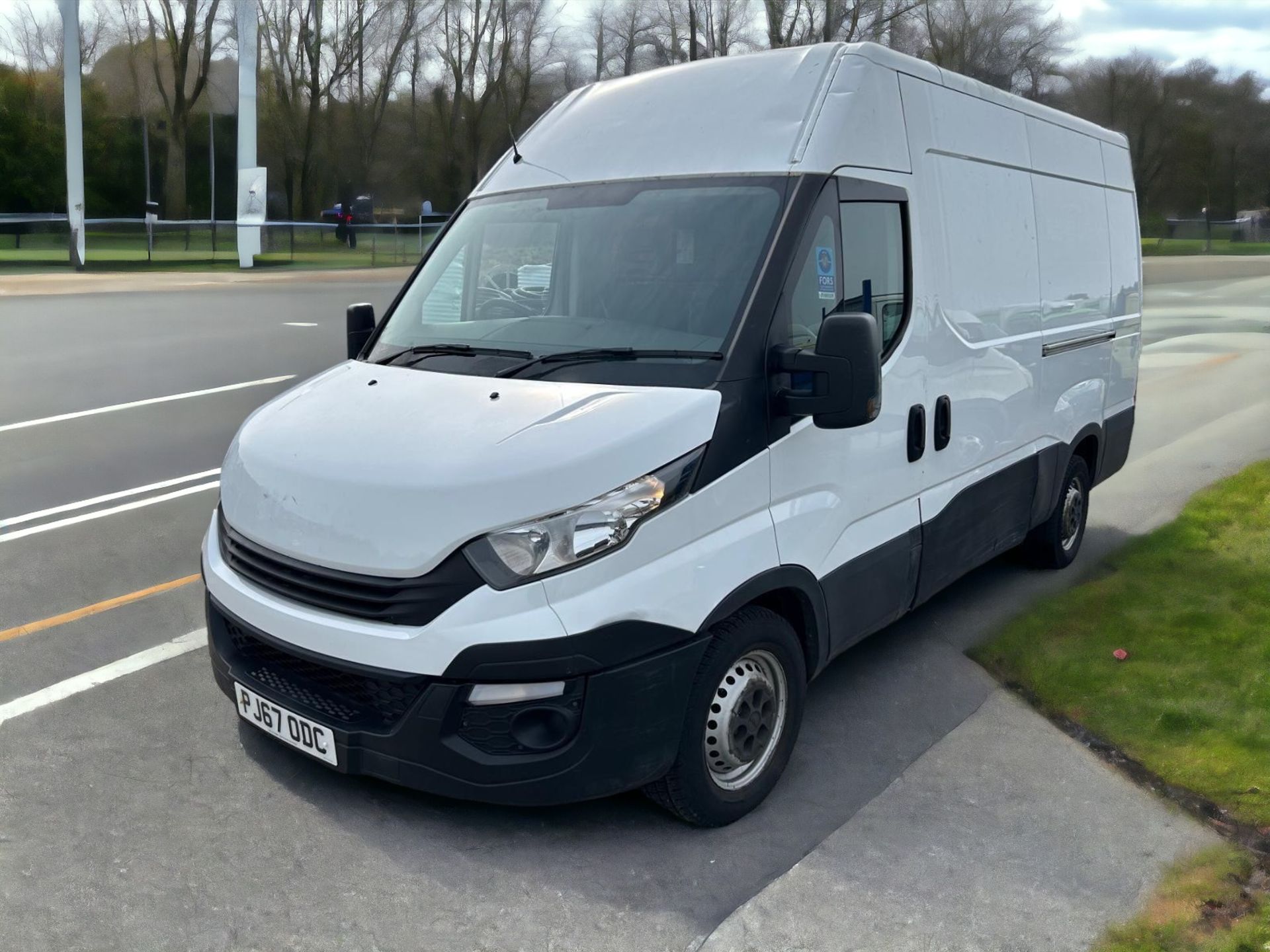 2017-67 REG IVECO DAILY 35S -HPI CLEAR - READY FOR WORK! - Bild 2 aus 12