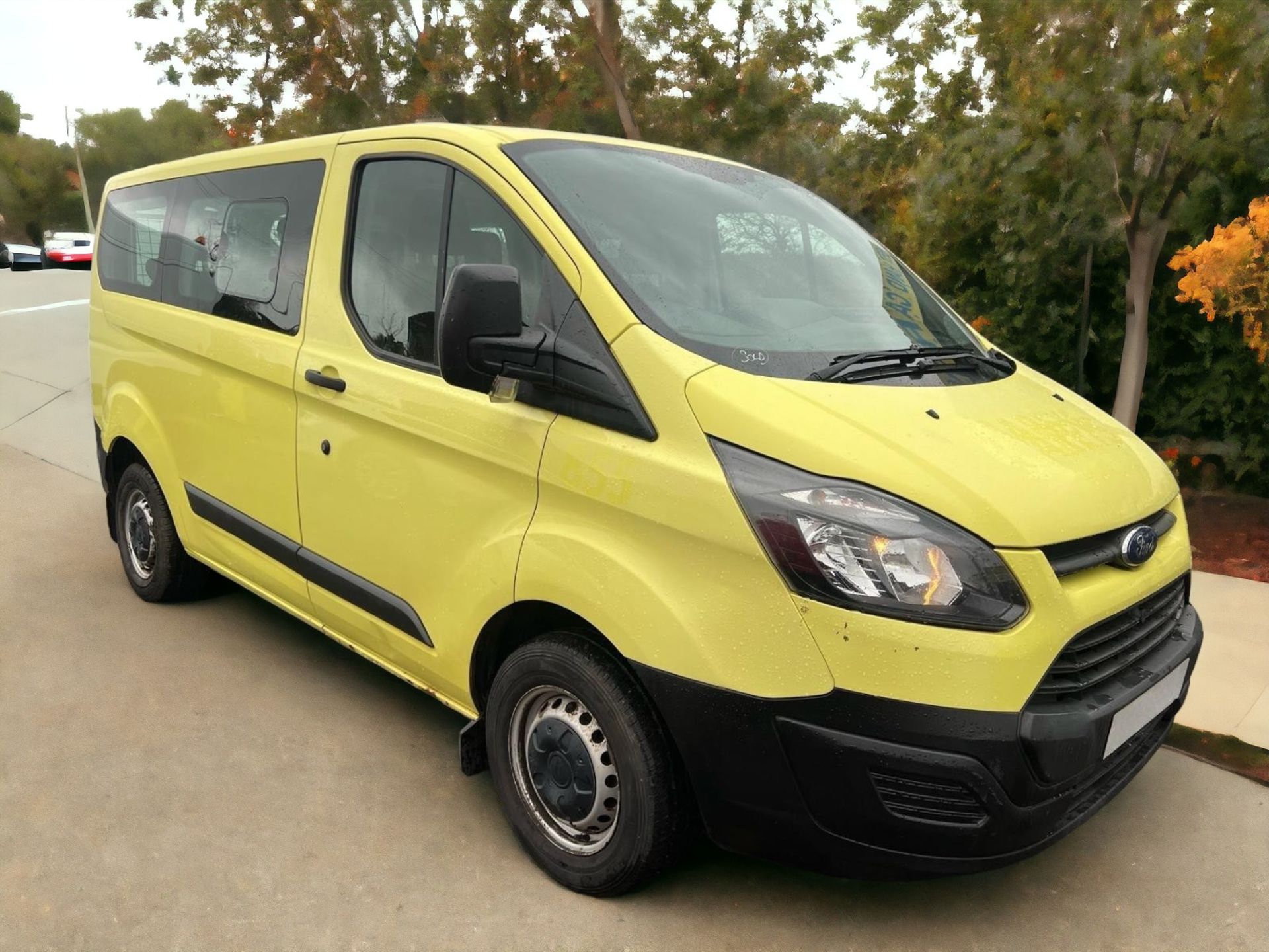 2015 FORD TRANSIT CUSTOM SWB L1 9 SEATER MINIBUS - Image 2 of 15