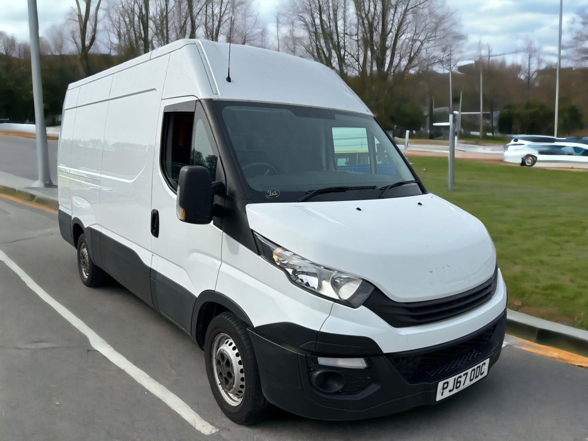 2017-67 REG IVECO DAILY 35S -HPI CLEAR - READY FOR WORK! - Bild 5 aus 12