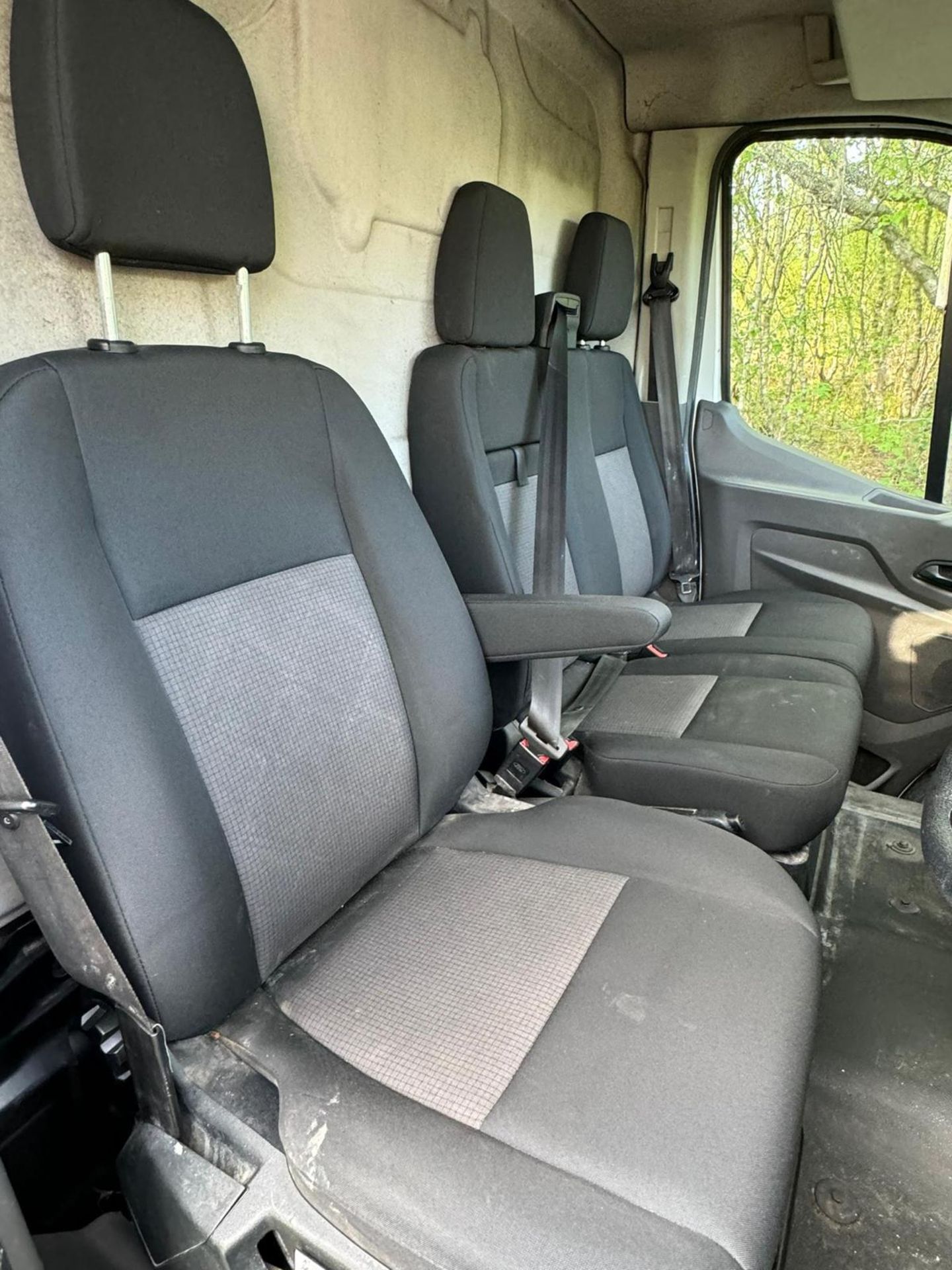 2018 FORD TRANSIT L3H3 T350 PANEL VAN RWD 2.0 TDCI - Image 8 of 12