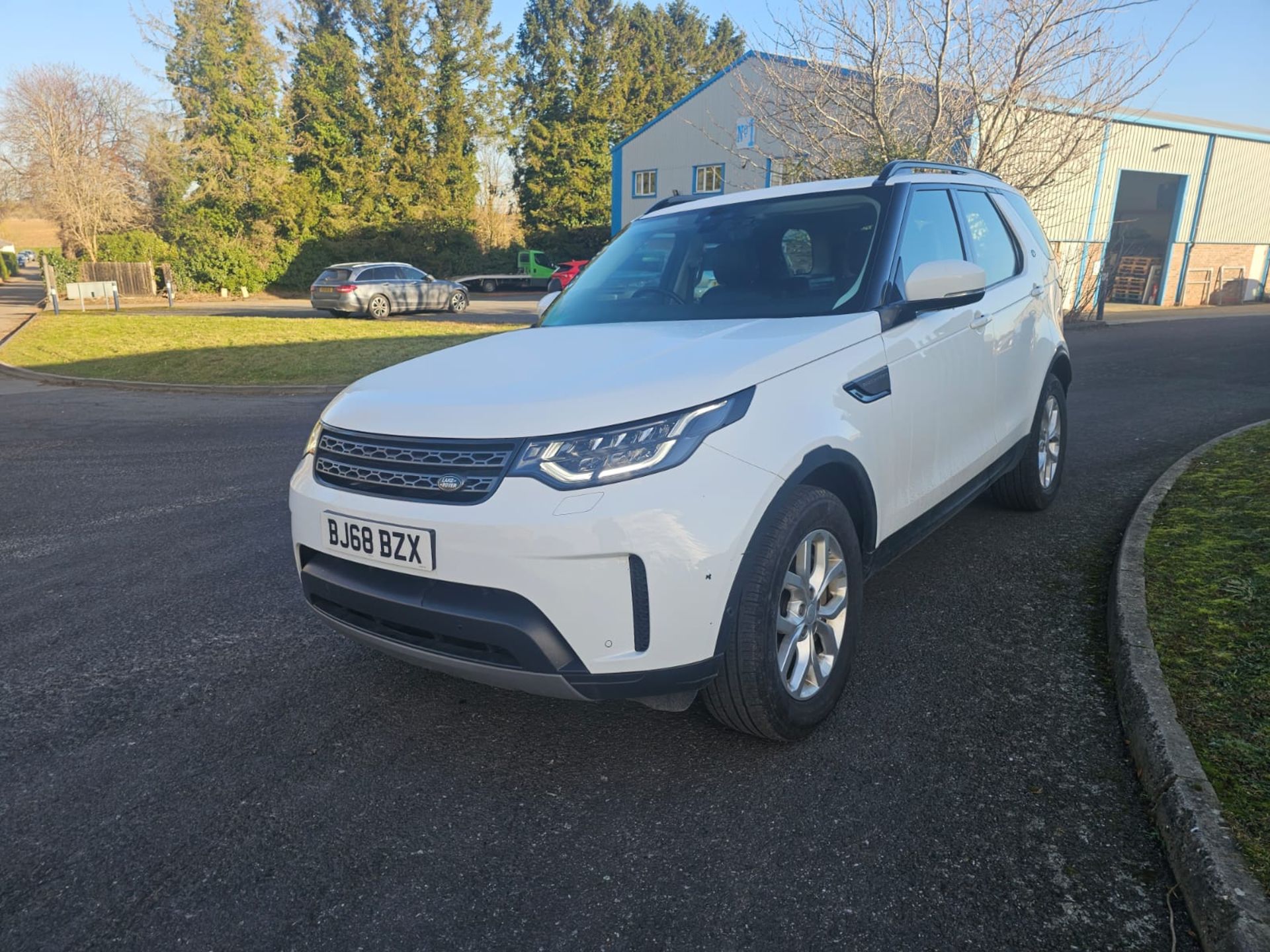 2018 DISCOVERY 5 SE RUNS AND DRIVES PERFECTLY - Image 3 of 6