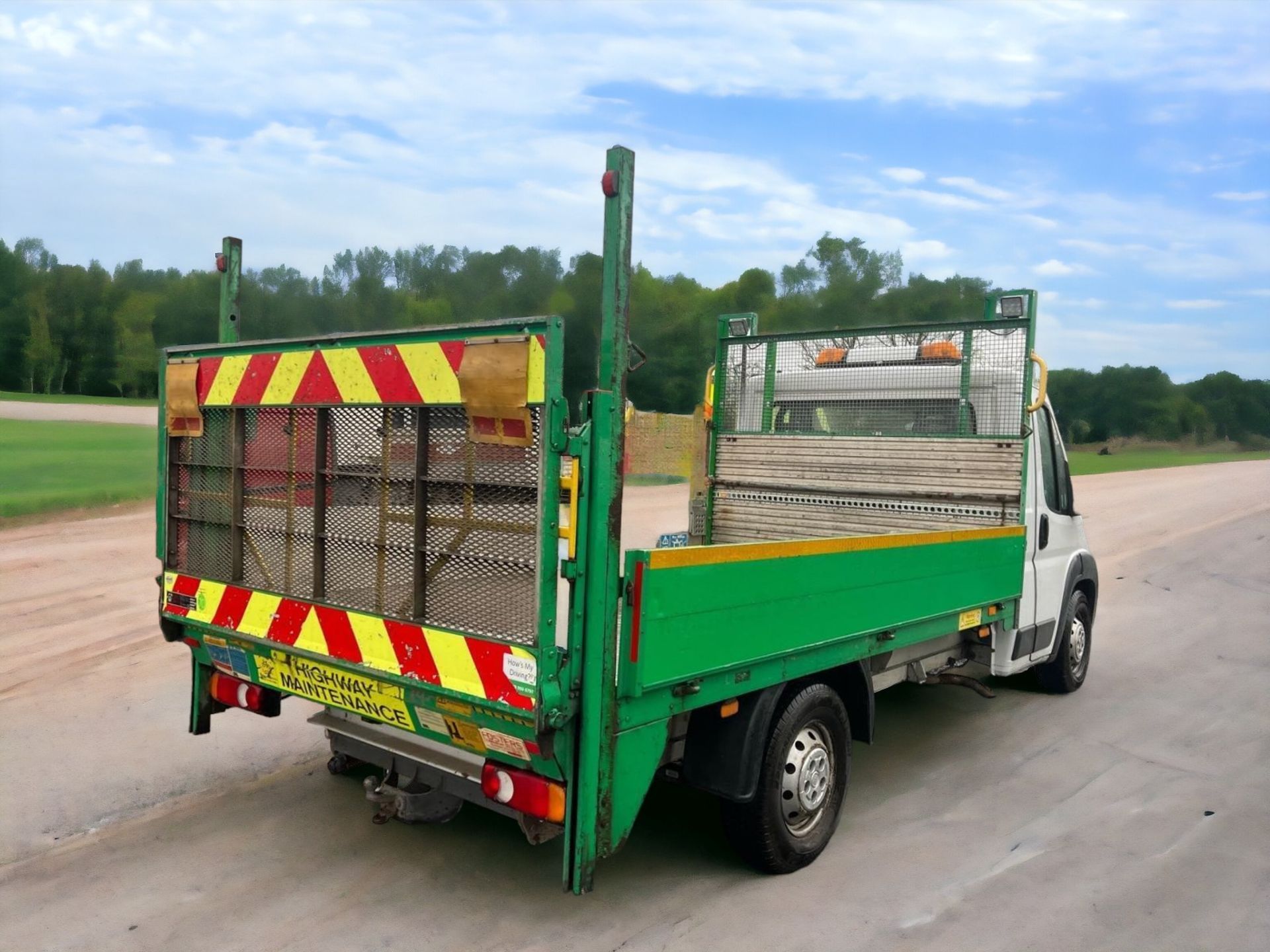 2017 FIAT DUCATO DROPSIDE TRUCK - RELIABLE AND EFFICIENT WORK COMPANION - Image 3 of 6