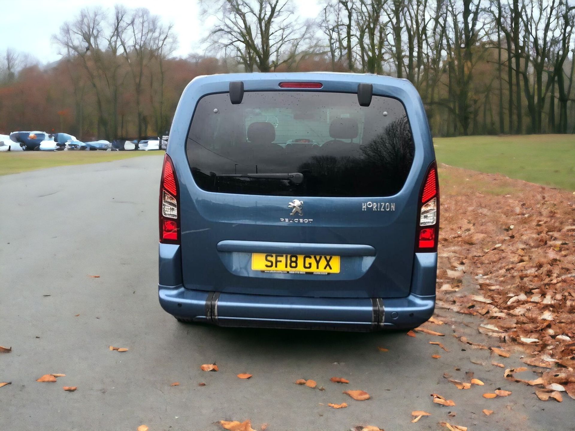 EXCEPTIONAL 2018/18 PEUGEOT PARTNER ACTIVE WHEELCHAIR ACCESSIBLE VEHICLE >>--NO VAT ON HAMMER--<< - Image 3 of 14