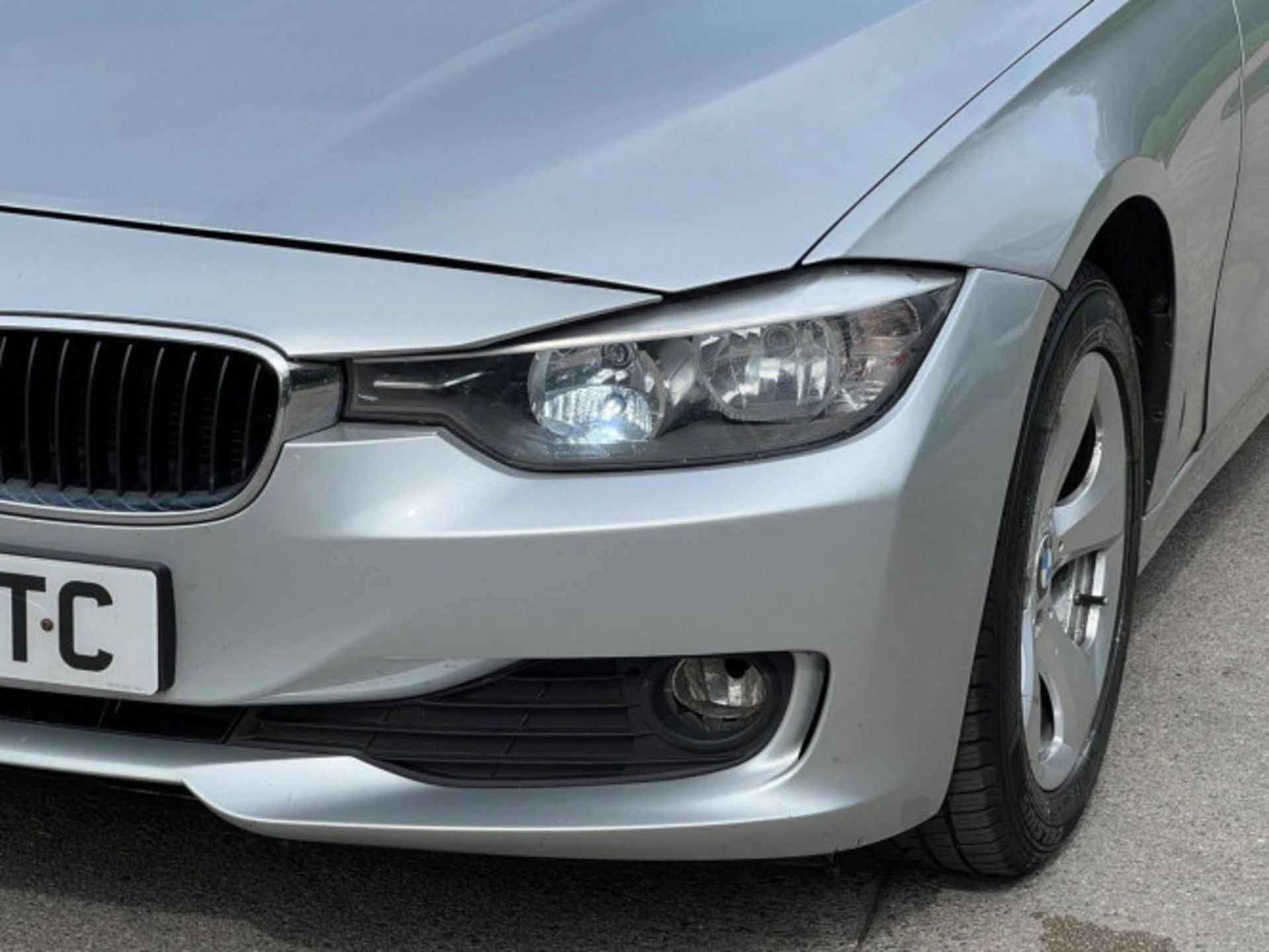 BMW 3 SERIES 2.0 DIESEL ED START STOP - A WELL-MAINTAINED GEM >>--NO VAT ON HAMMER--<< - Bild 210 aus 229