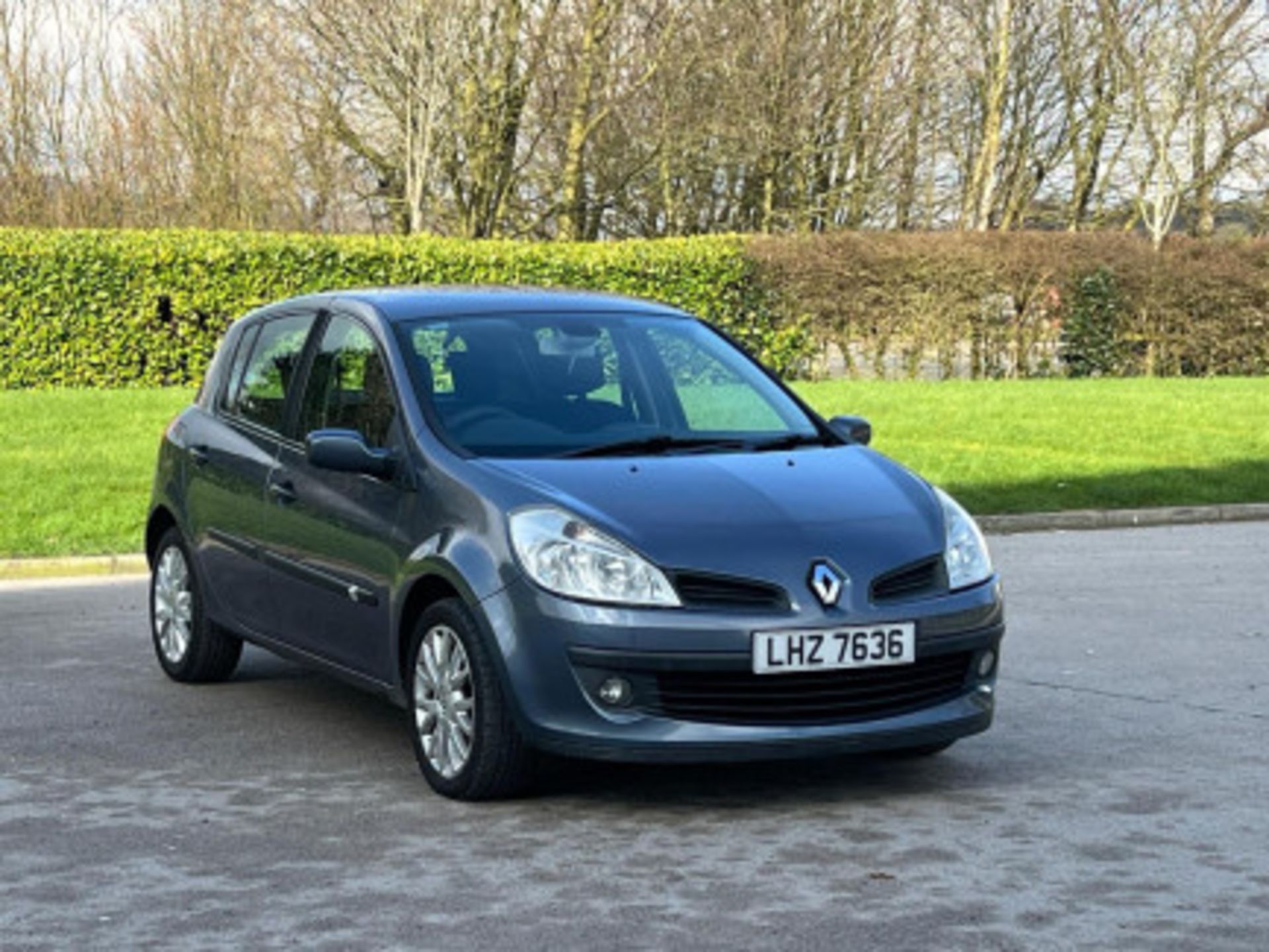 RENAULT CLIO 1.2 16V DYNAMIQUE 5DR **(ONLY K MILEAGE)** >>--NO VAT ON HAMMER--<< - Bild 25 aus 62