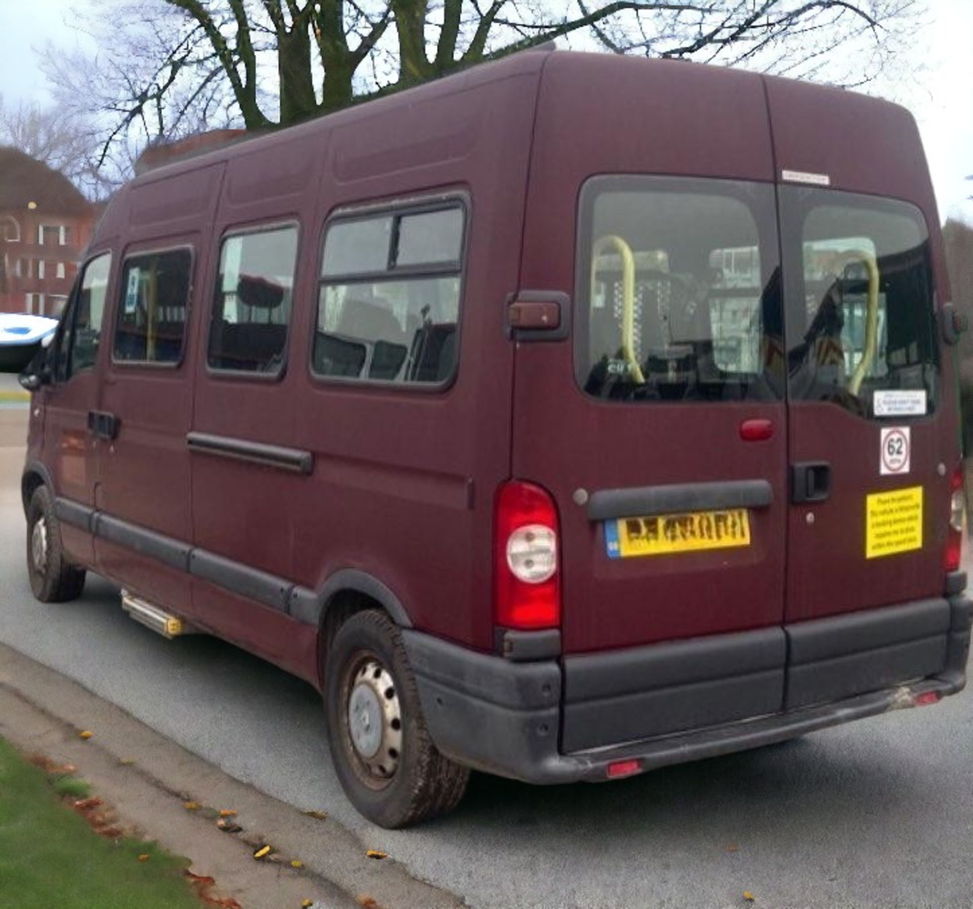 **SPARES OR REPAIRS** 2007 RENAULT MASTER LWB MINIBUS - Image 2 of 12