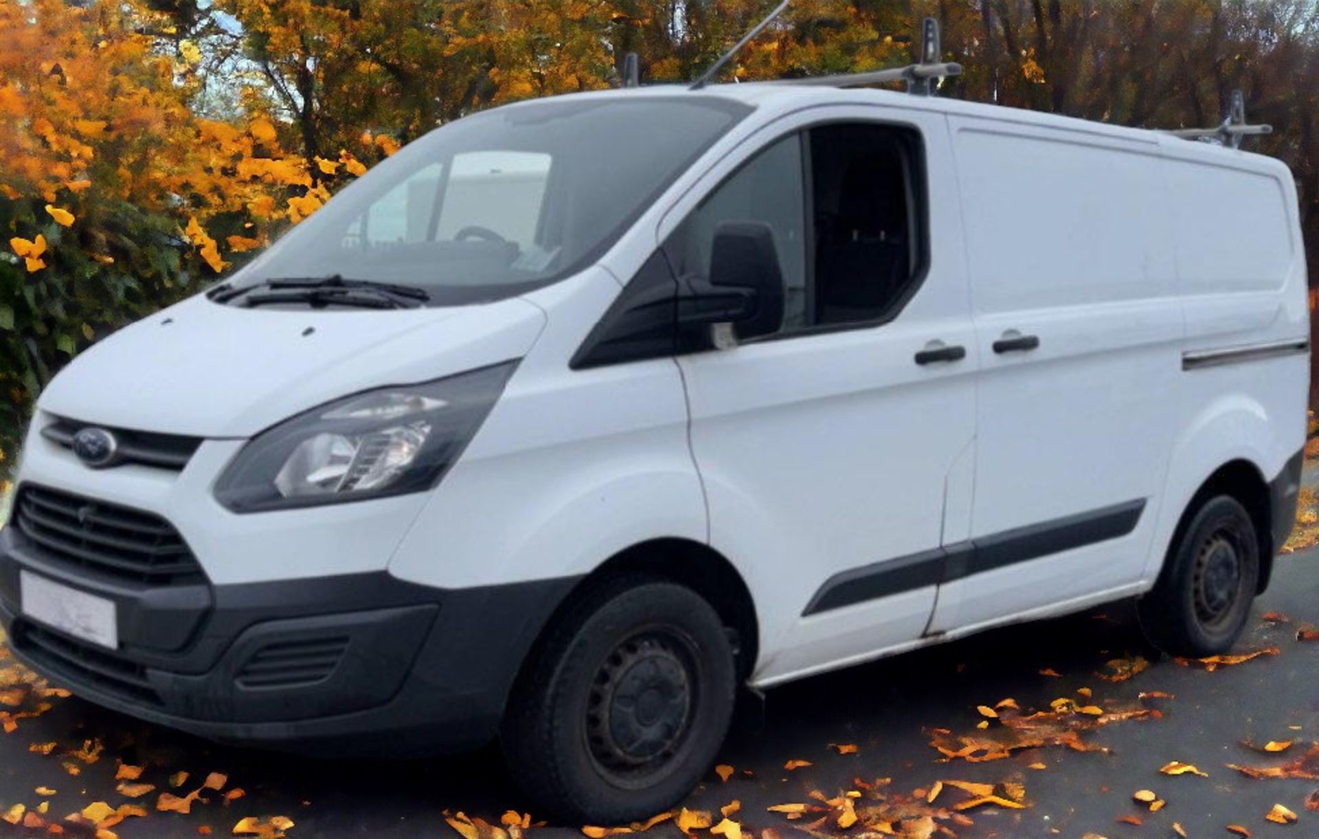 2015 FORD TRANSIT CUSTOM PANEL VAN - RELIABLE AND EFFICIENT WORKHORSE