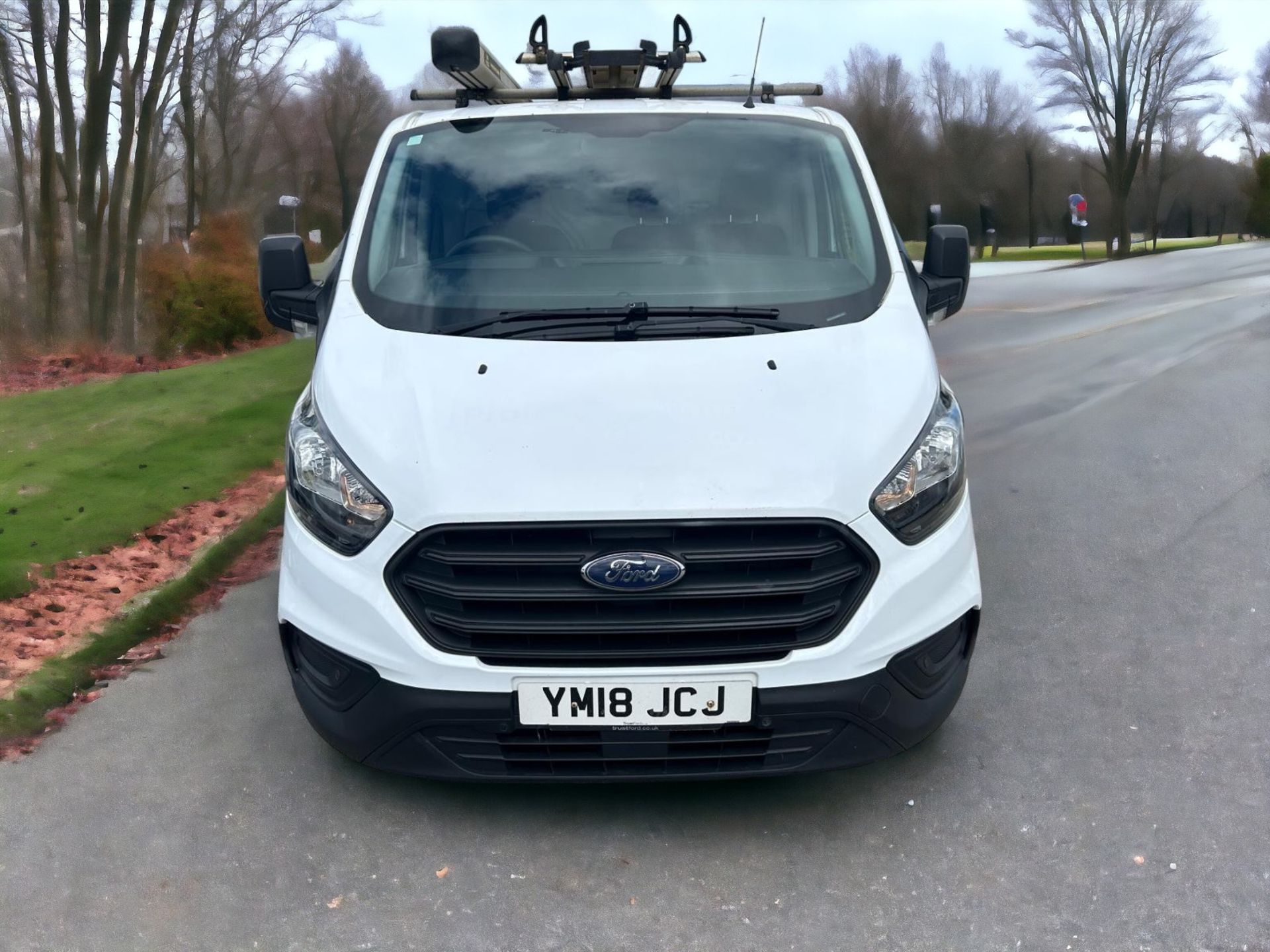 2018-18 REG FORD TRANSIT CUSTOM 280 SWB L1H1- HPI CLEAR - READY FOR ACTION ! - Image 2 of 15