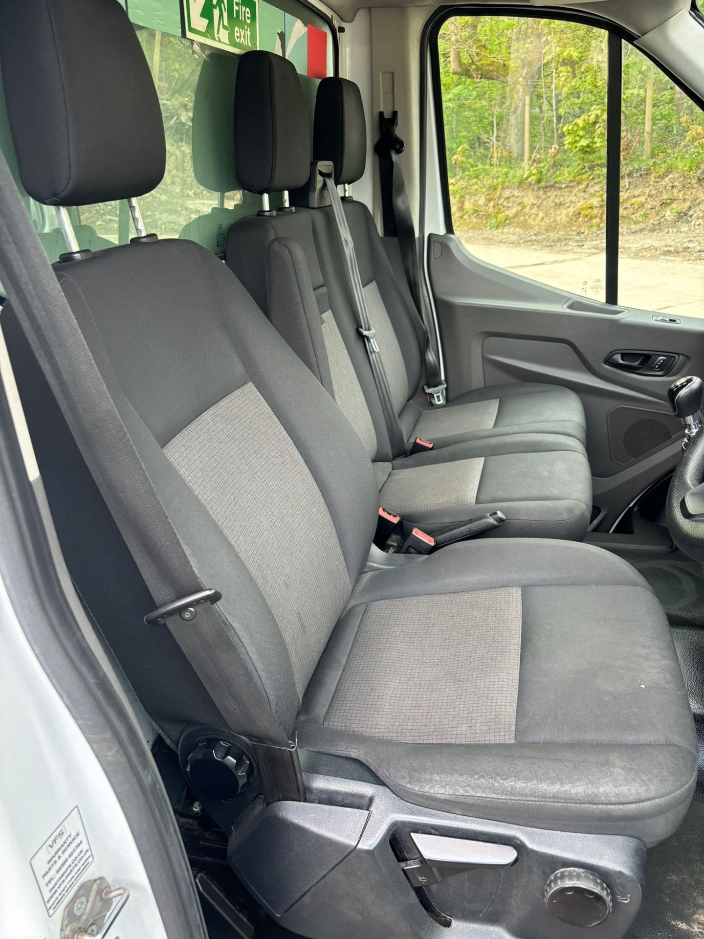 2021 FORD TRANSIT LUTON BOX VAN WITH TAIL LIFT - SPACIOUS AND RELIABLE! - Bild 8 aus 11