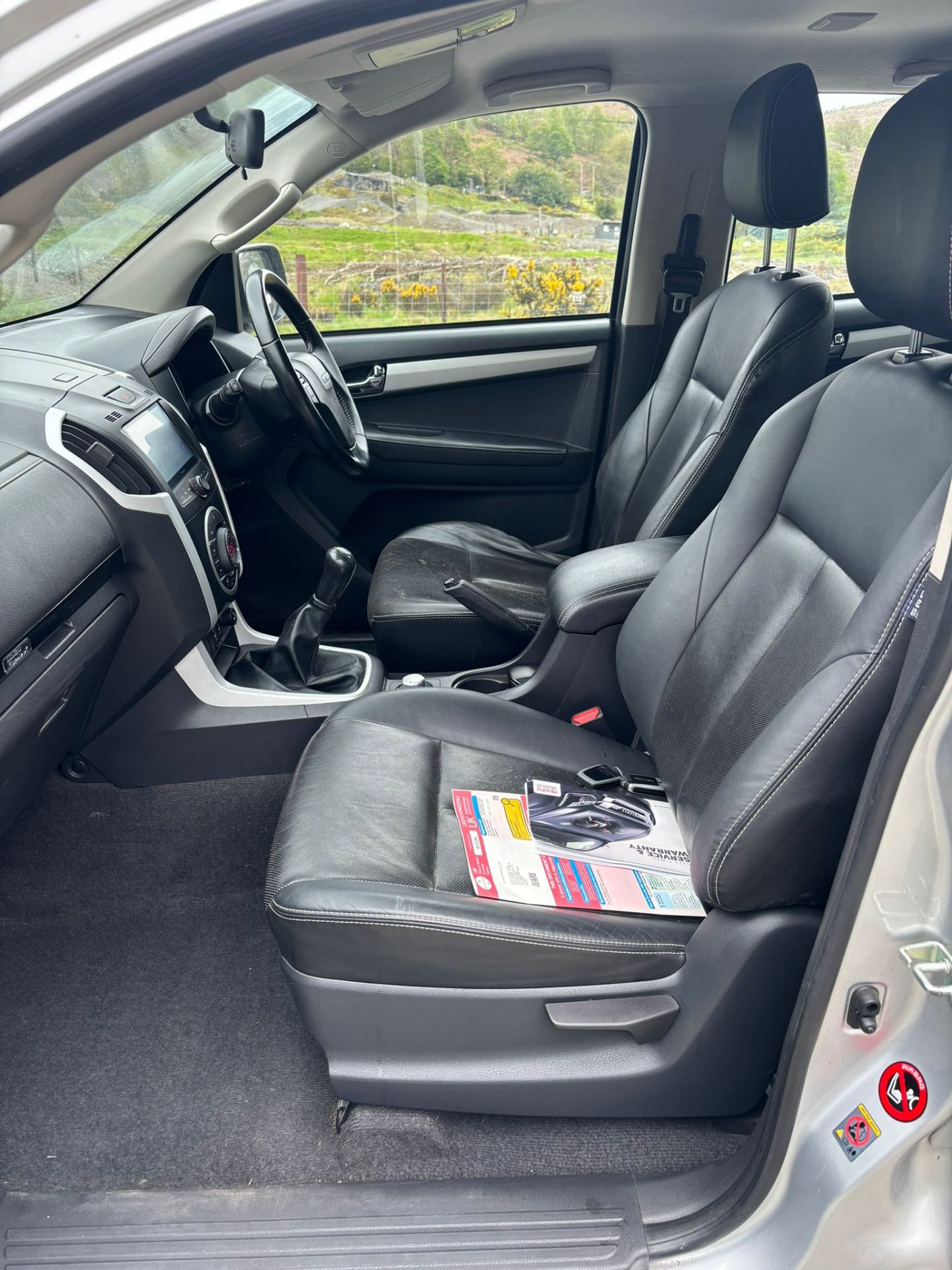 2019 ISUZU D-MAX DOUBLE CAB PICKUP TRUCK - Image 11 of 15
