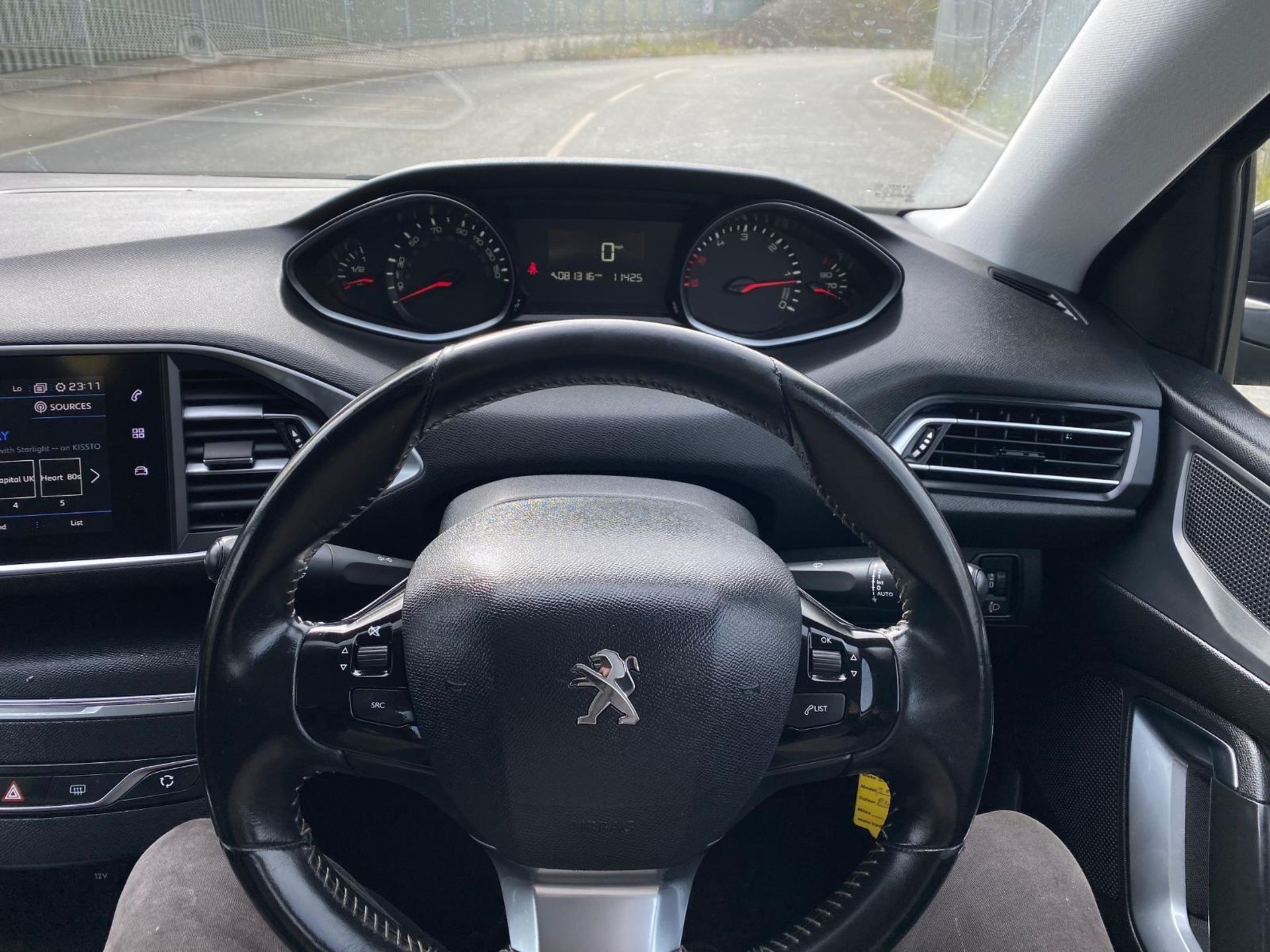 >>--NO VAT ON HAMMER--<< 2019 PEUGEOT 308 1.5 BLUE HDI S/S SW ACTIVE ESTATE EURO 6(ONLY 81K MILEAS) - Image 14 of 15