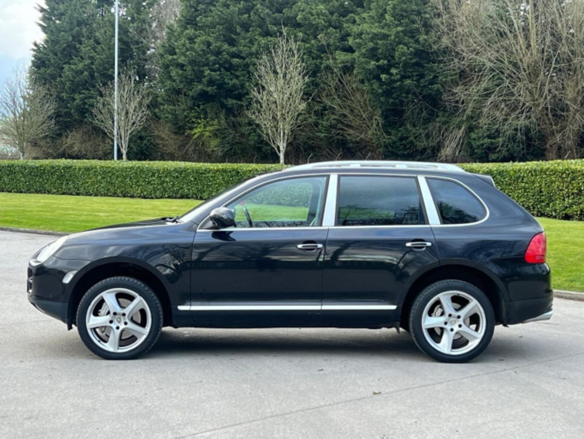 RARE 2006 PORSCHE CAYENNE 4.5 TURBO S AWD >>--NO VAT ON HAMMER--<< - Image 10 of 127