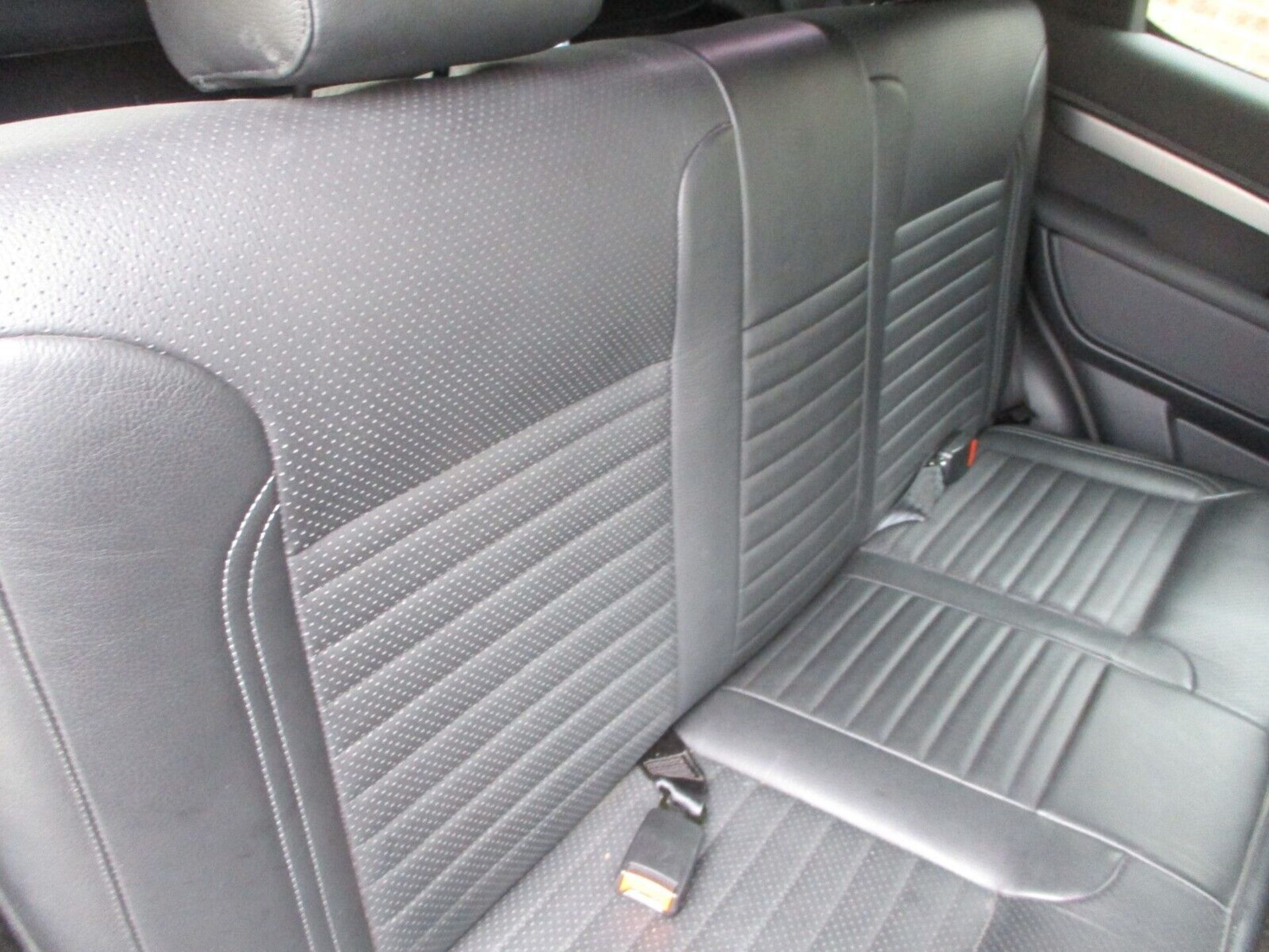 2022 LAND ROVER DISCOVERY R DYNAMIC HSE - RARE REAR SEAT CONVERSION - IMMACULATE CONDITION! - Image 12 of 18