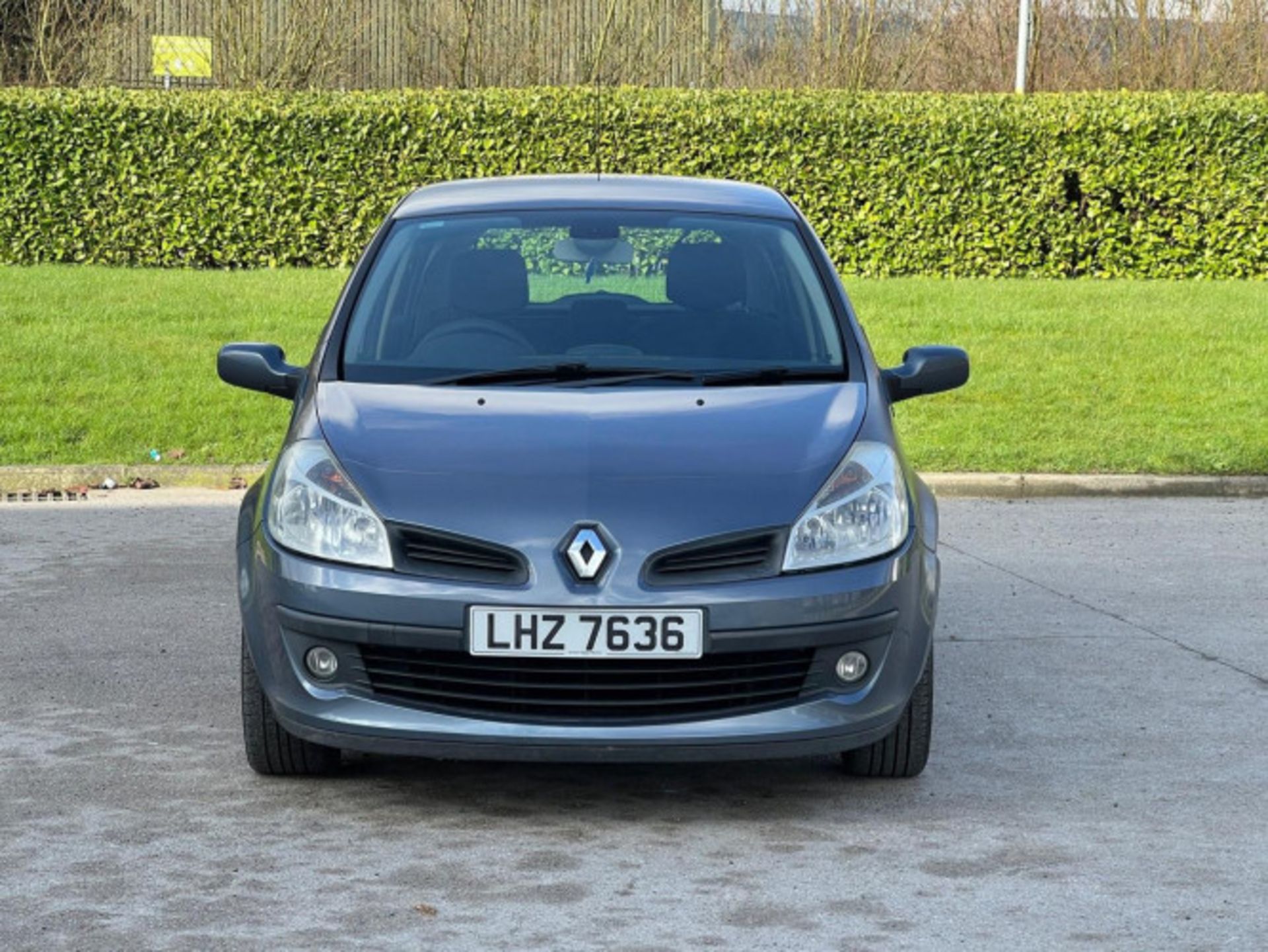 RENAULT CLIO 1.2 16V DYNAMIQUE 5DR **(ONLY K MILEAGE)** >>--NO VAT ON HAMMER--<< - Bild 62 aus 62