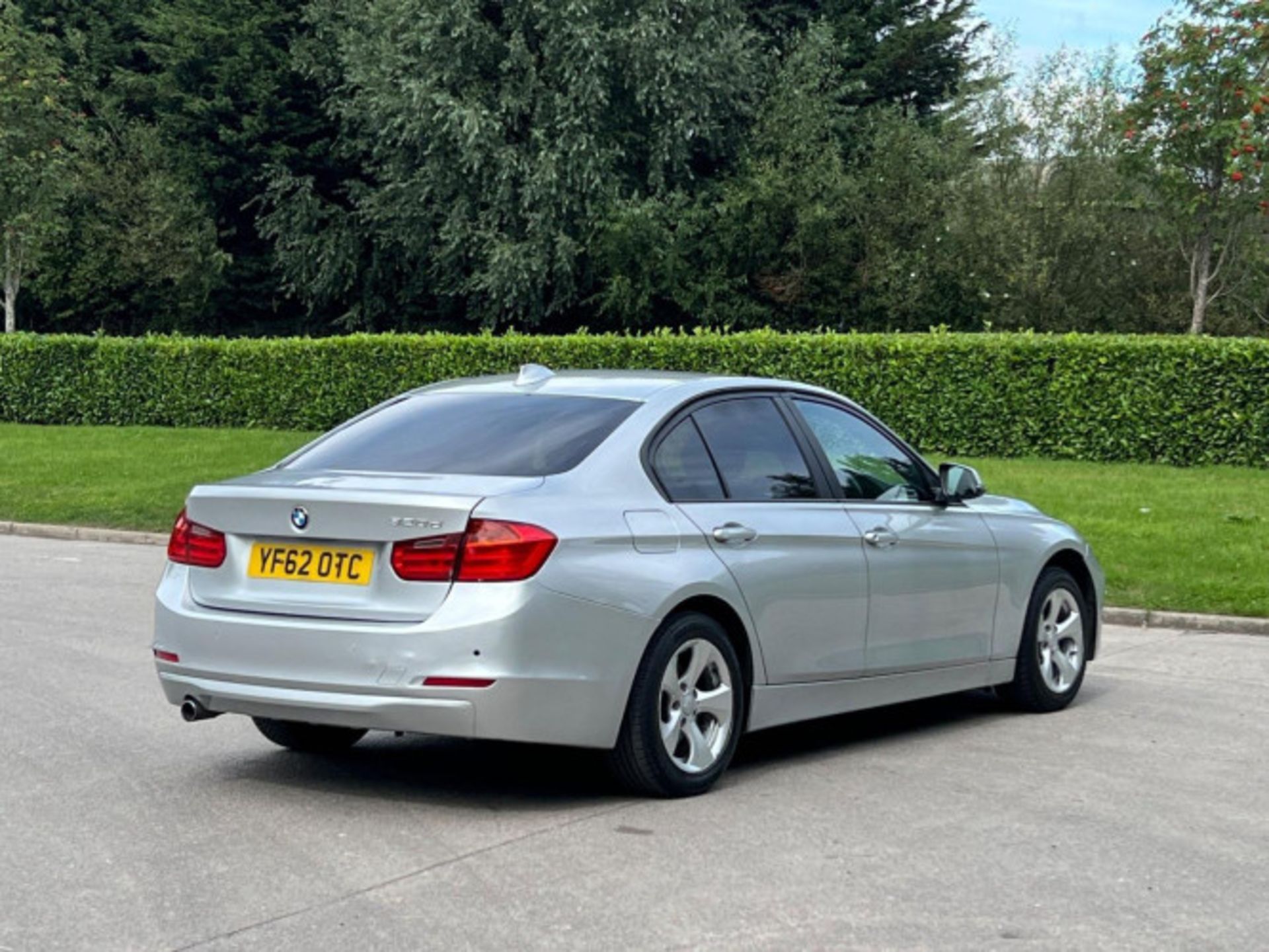 BMW 3 SERIES 2.0 DIESEL ED START STOP - A WELL-MAINTAINED GEM >>--NO VAT ON HAMMER--<< - Image 7 of 229