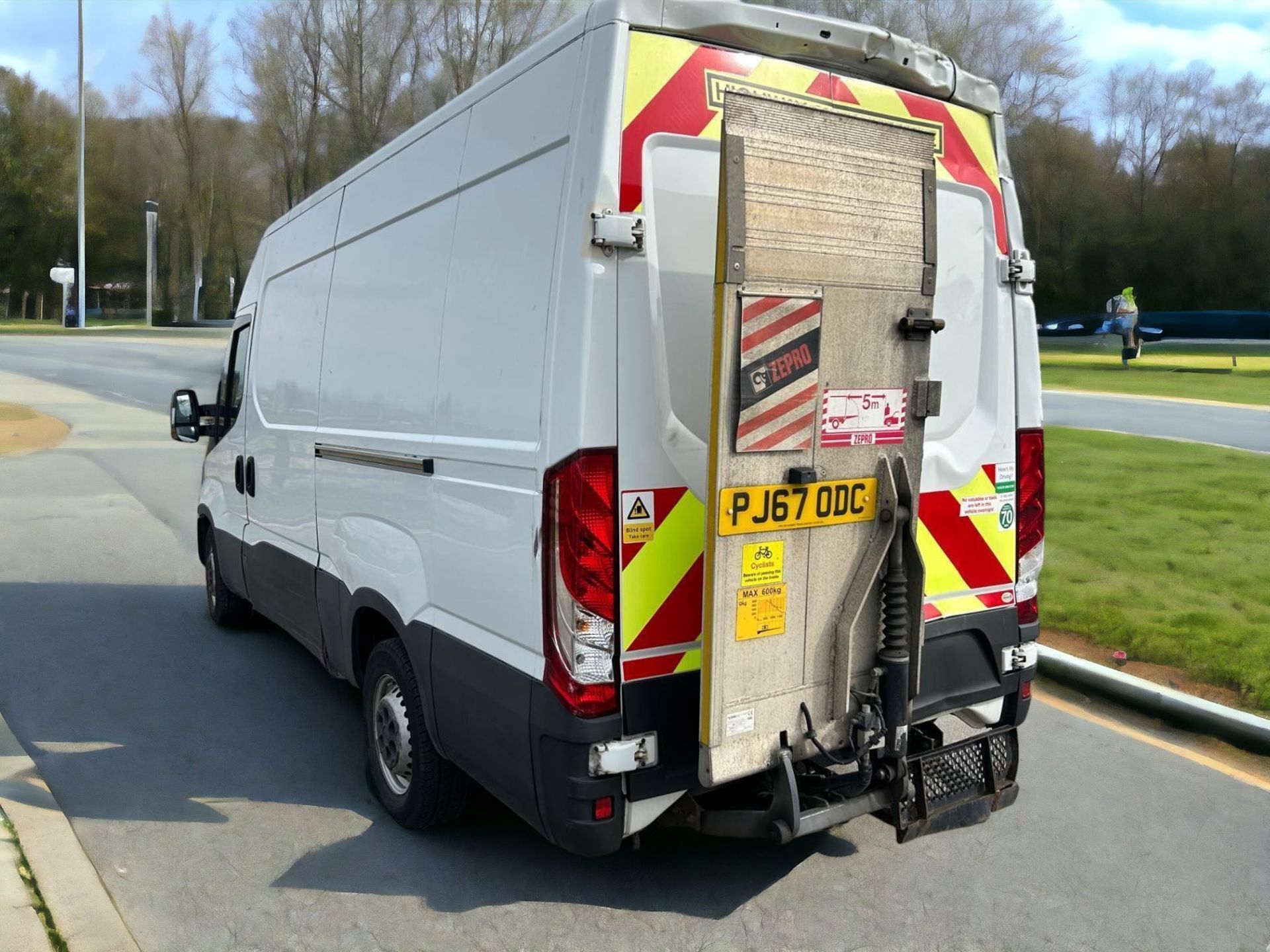 2017-67 REG IVECO DAILY 35S -HPI CLEAR - READY FOR WORK! - Bild 3 aus 12