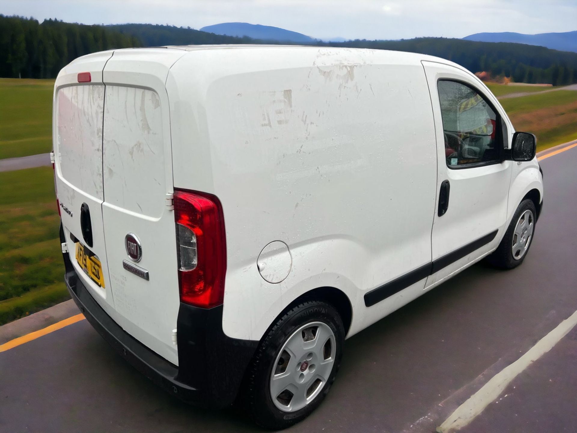 **SPARES OR REAPIRS** 2019 FIAT FIORINO SX 1.3 HDI VAN - YOUR RELIABLE BUSINESS COMPANION - Image 2 of 11