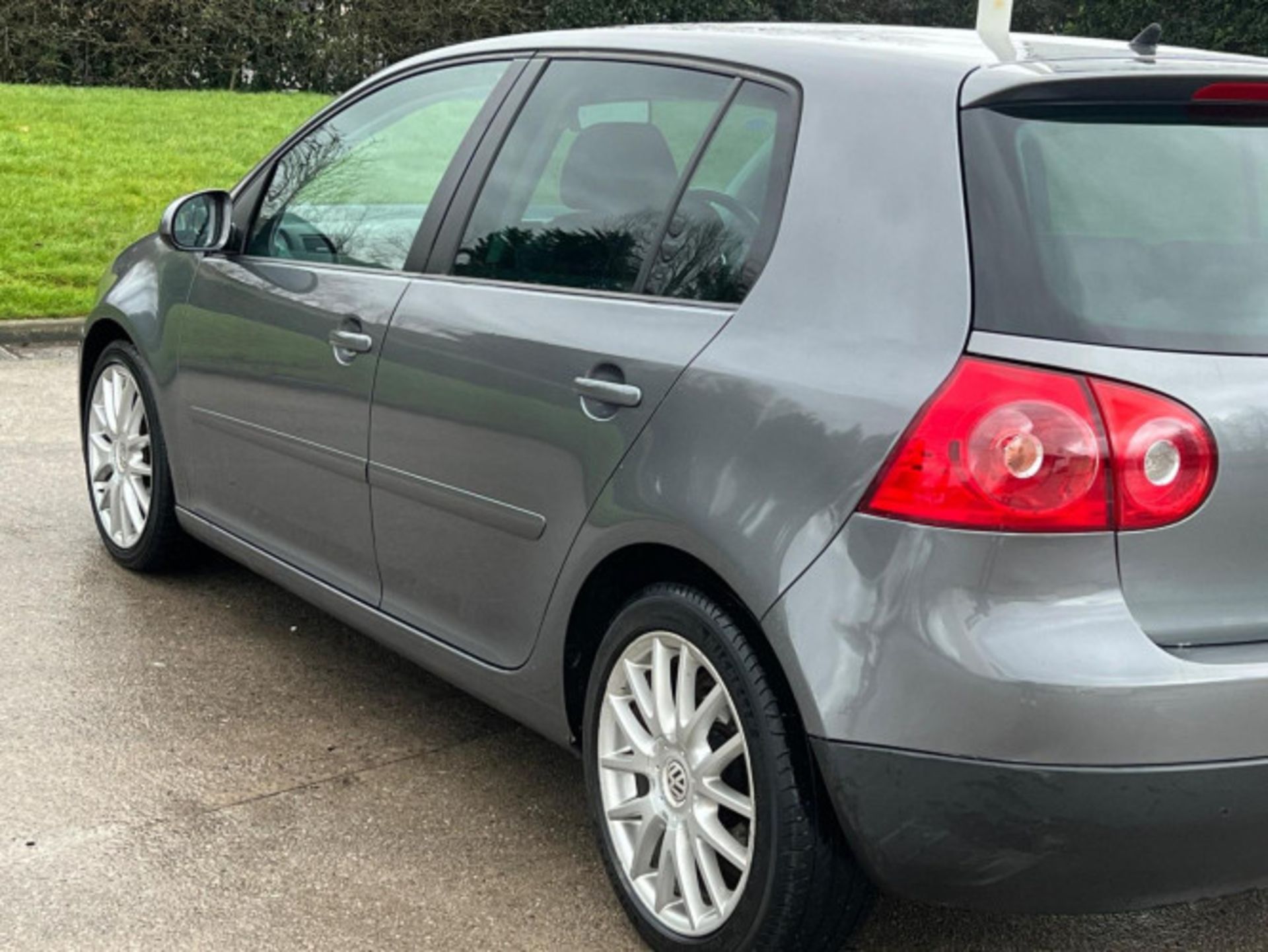 VOLKSWAGEN GOLF 2.0 TDI GT 5DR >>--NO VAT ON HAMMER--<< - Image 101 of 109