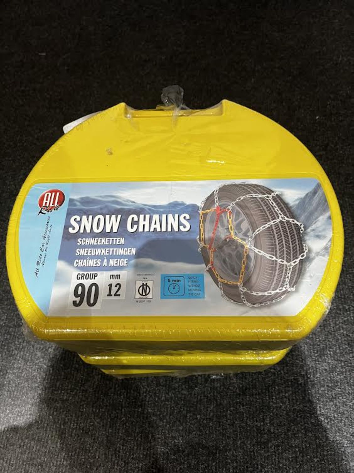 JOB LOT X4 SNOW CHAINS 12MM 14" 15" & 16" WHEELS