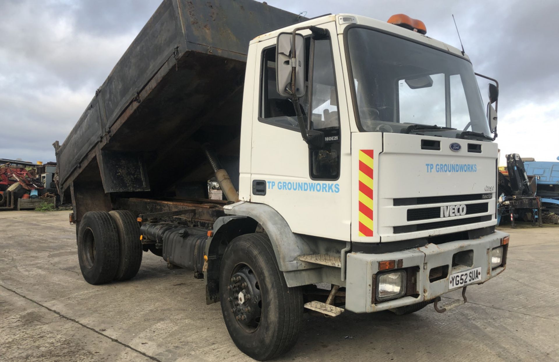 IVECO TRACTOR 180E18 STEEL BODY TIPPER TRUCK - Bild 3 aus 10