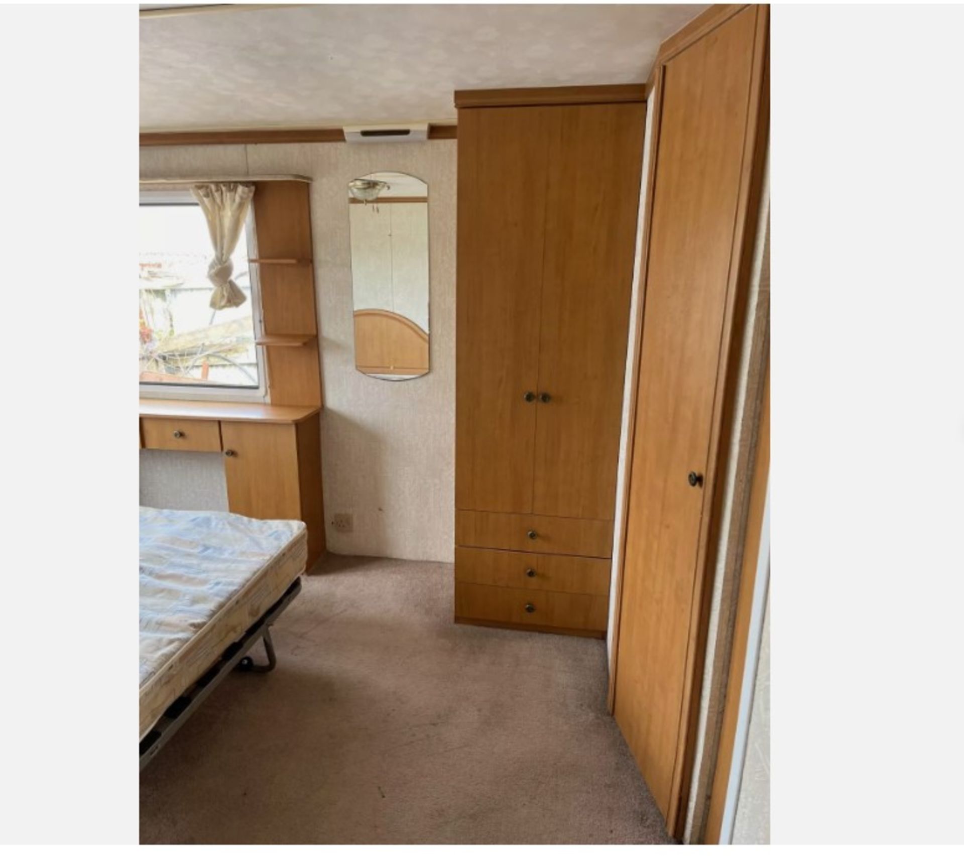 YOUR PERFECT RETREAT AWAITS: CARNABY CHARDONNAY 32X12 STATIC CARAVAN - Image 18 of 20