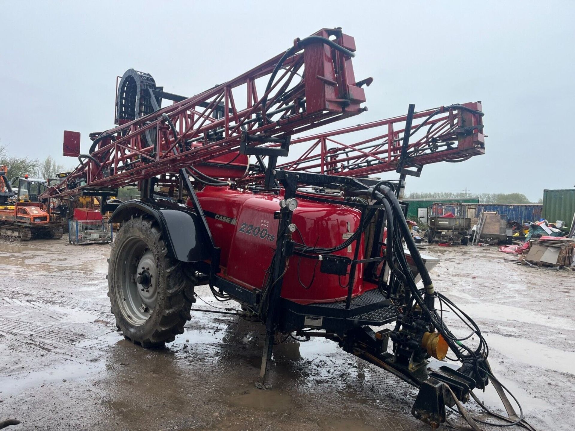 YEAR 2000 CASE 2200 TS CROP SPRAYER - Image 2 of 11