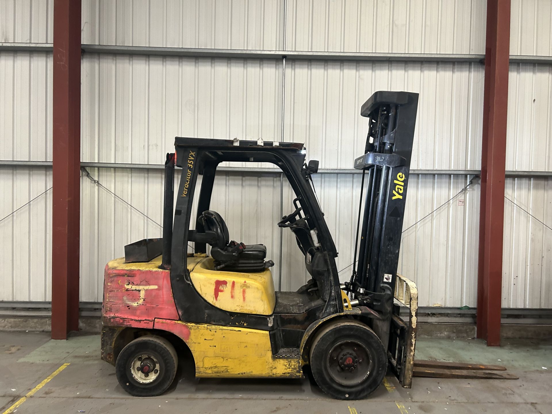 >>>SPECIAL CLEARANCE<<< DIESEL FORKLIFTS YALE GDP35VX - Image 2 of 6