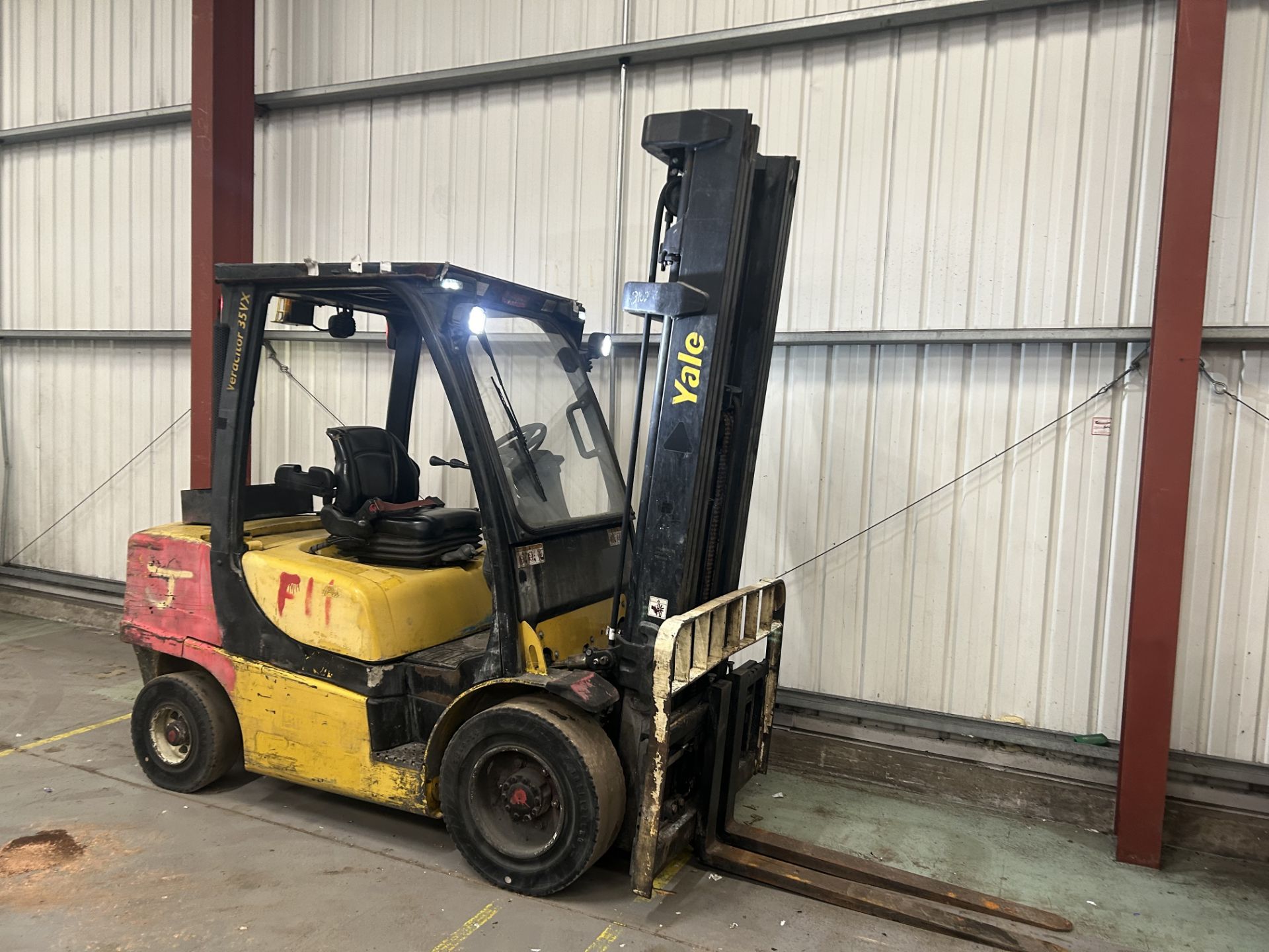 >>>SPECIAL CLEARANCE<<< DIESEL FORKLIFTS YALE GDP35VX - Image 3 of 6