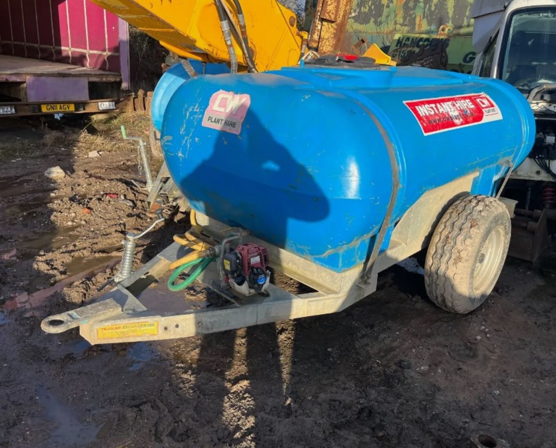 READY FOR ANY JOB: WESTERN 1000L FAST TOW WATER BOWSER WITH HONDA ENGINE