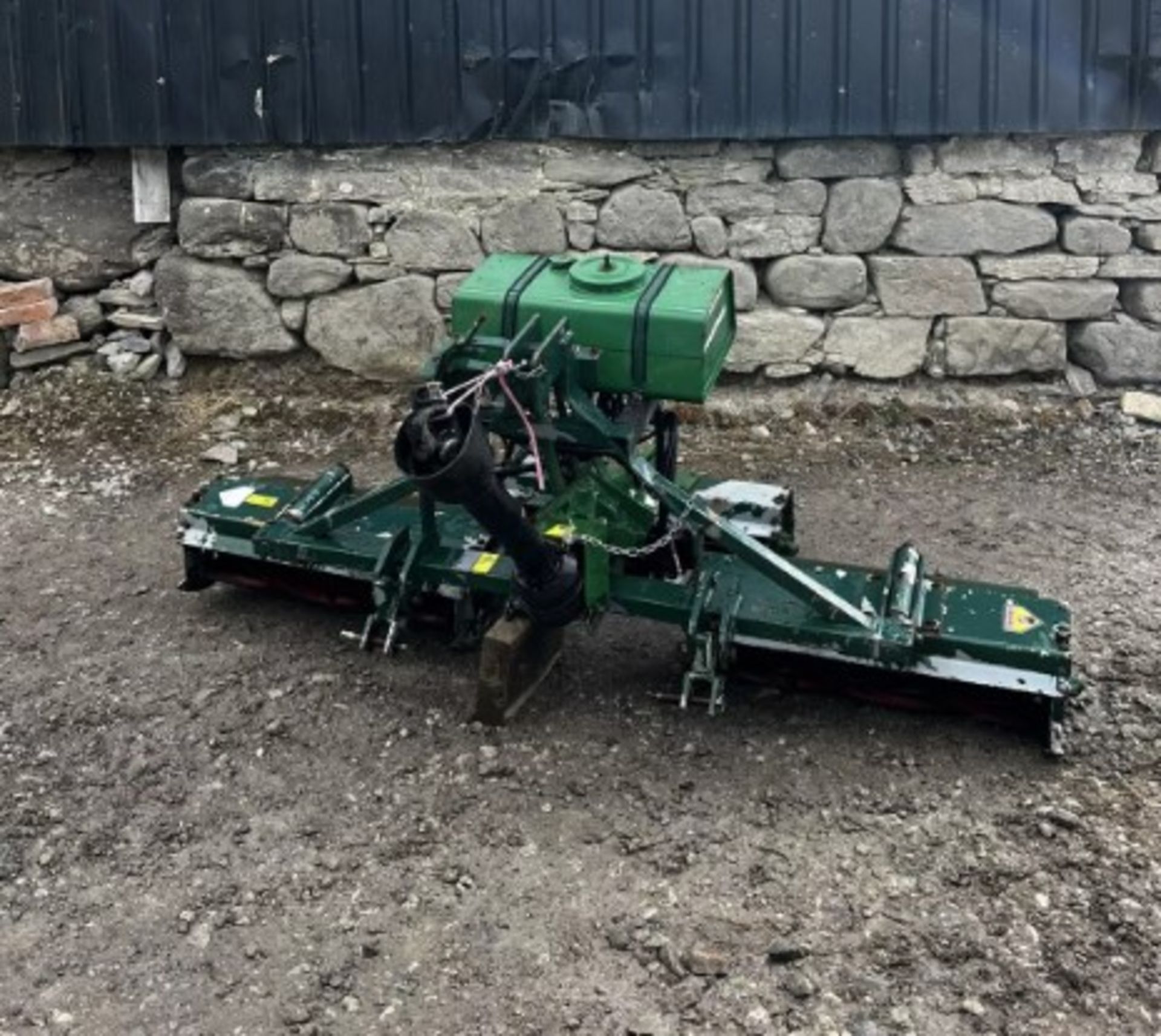 RANSOMES MOUNTED 214 GANG MOWER - PROFESSIONAL GRADE GRASS CUTTER - Image 5 of 6