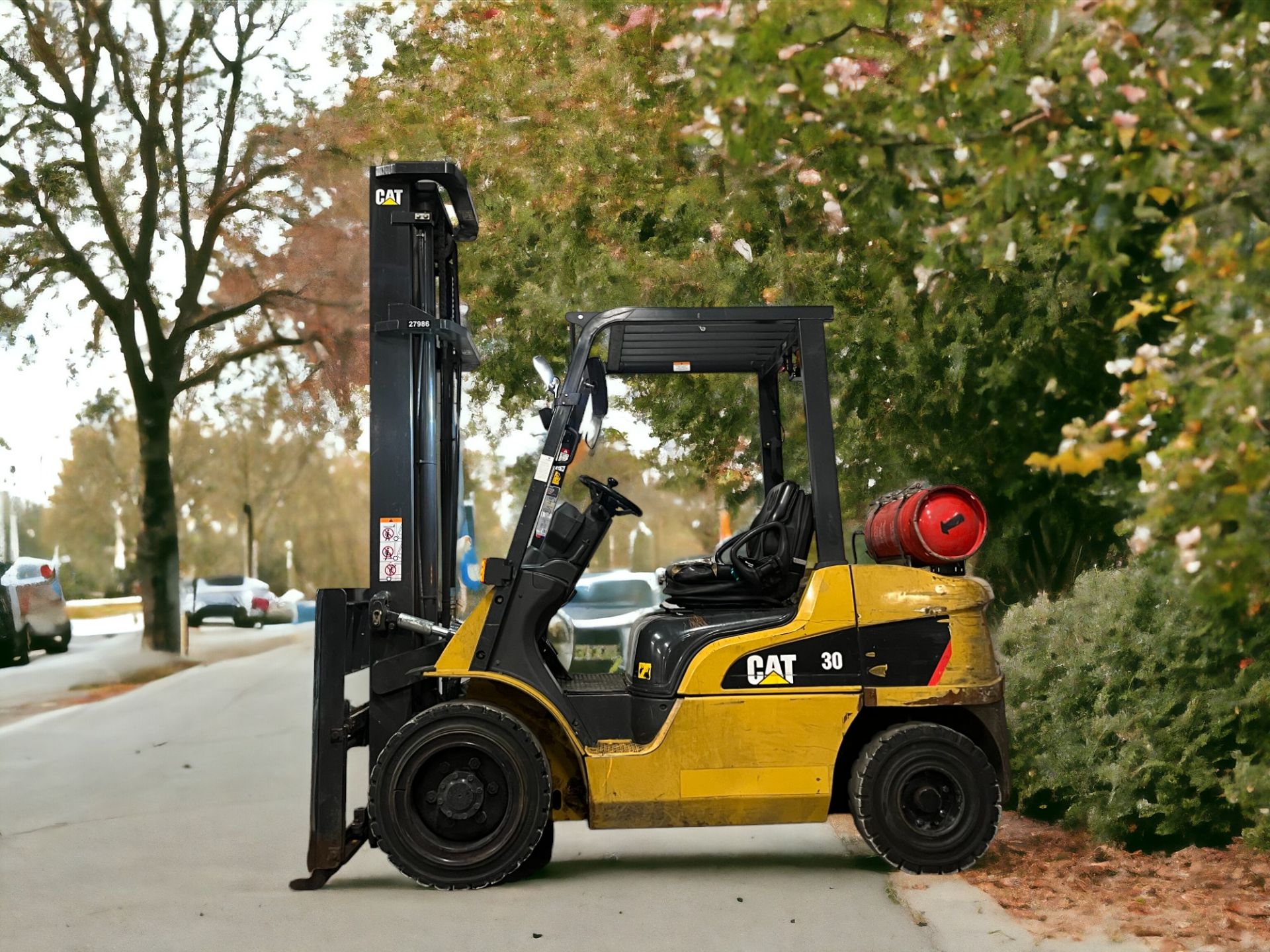 CAT LIFT TRUCKS LPG FORKLIFT - MODEL GP30NT (2016)