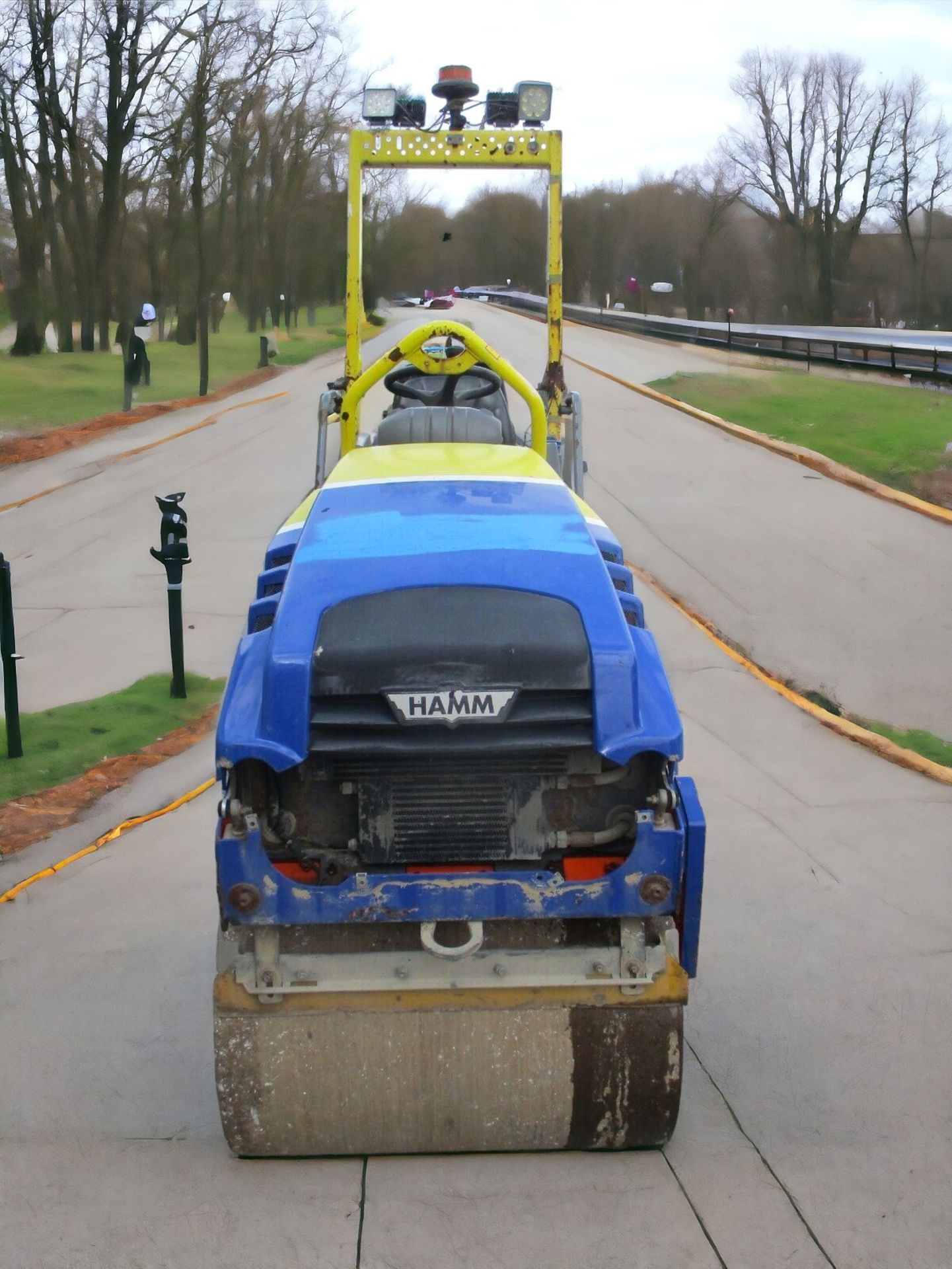 HIGH-PERFORMANCE 2014 HAMM HD8 ROLLER: YOUR KEY TO EFFICIENT COMPACTION - Image 7 of 10