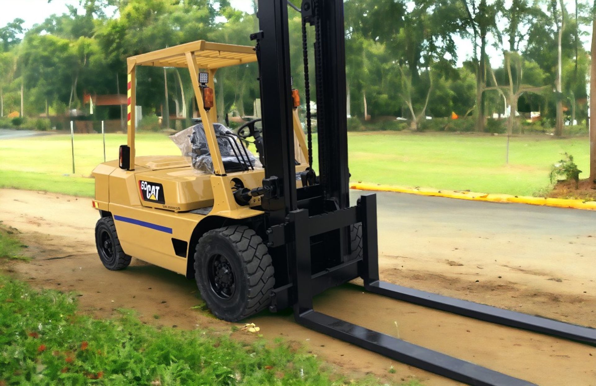 CAT DP 60 (6 TON ) DIESEL FORKLIFT - Image 6 of 9