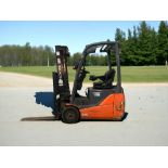 TOYOTA ELECTRIC 4-WHEEL FORKLIFT - 8FBET15 (2013) **(INCLUDES CHARGER)**
