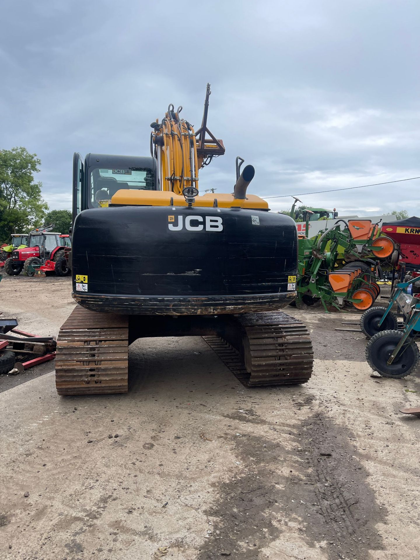 JCB JS130 DIGGER. - Image 6 of 16